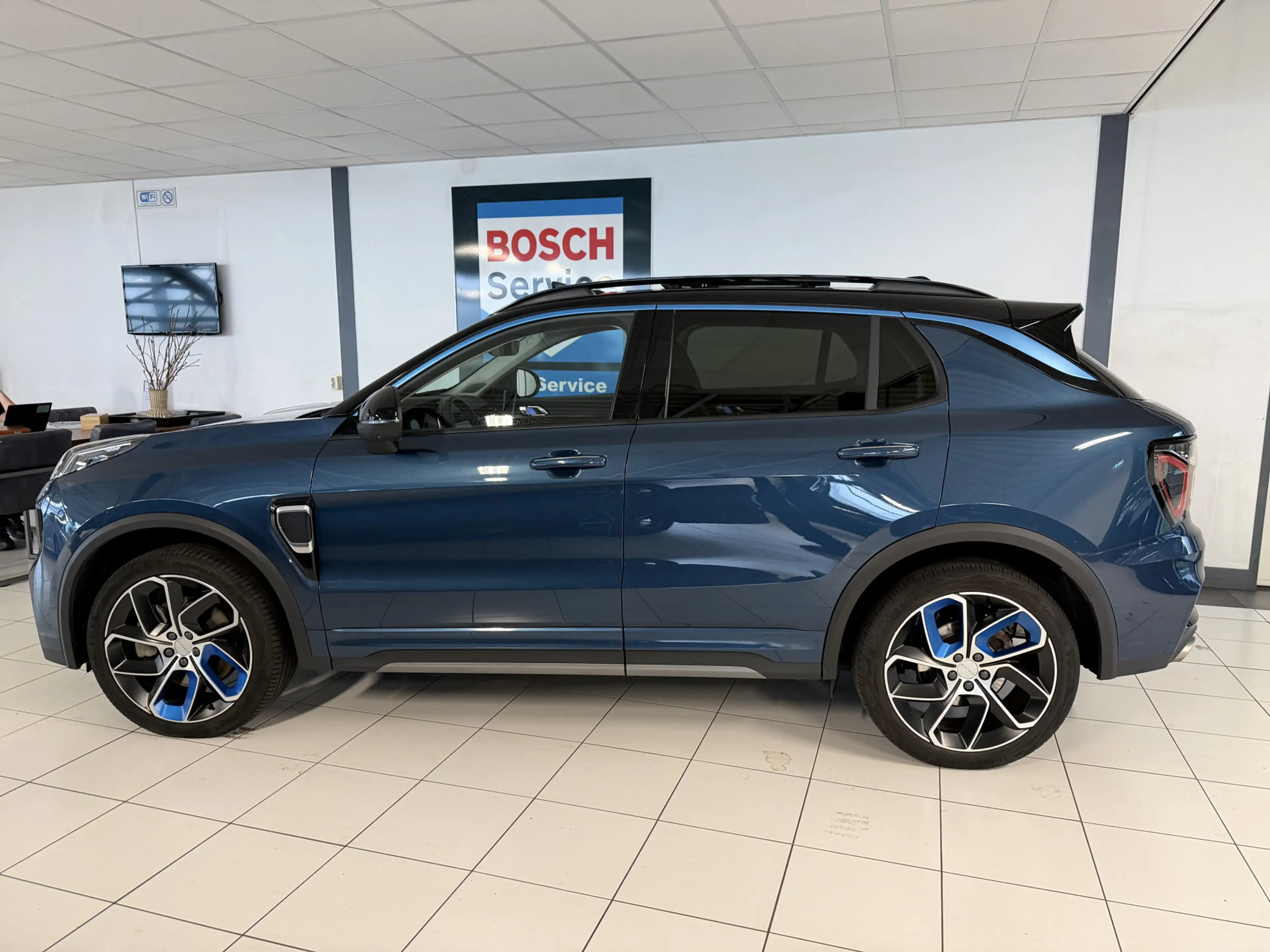 Lynk & Co 01 1.5 Phev Panoramadak /360 camera / Carplay /virtua — photo 2