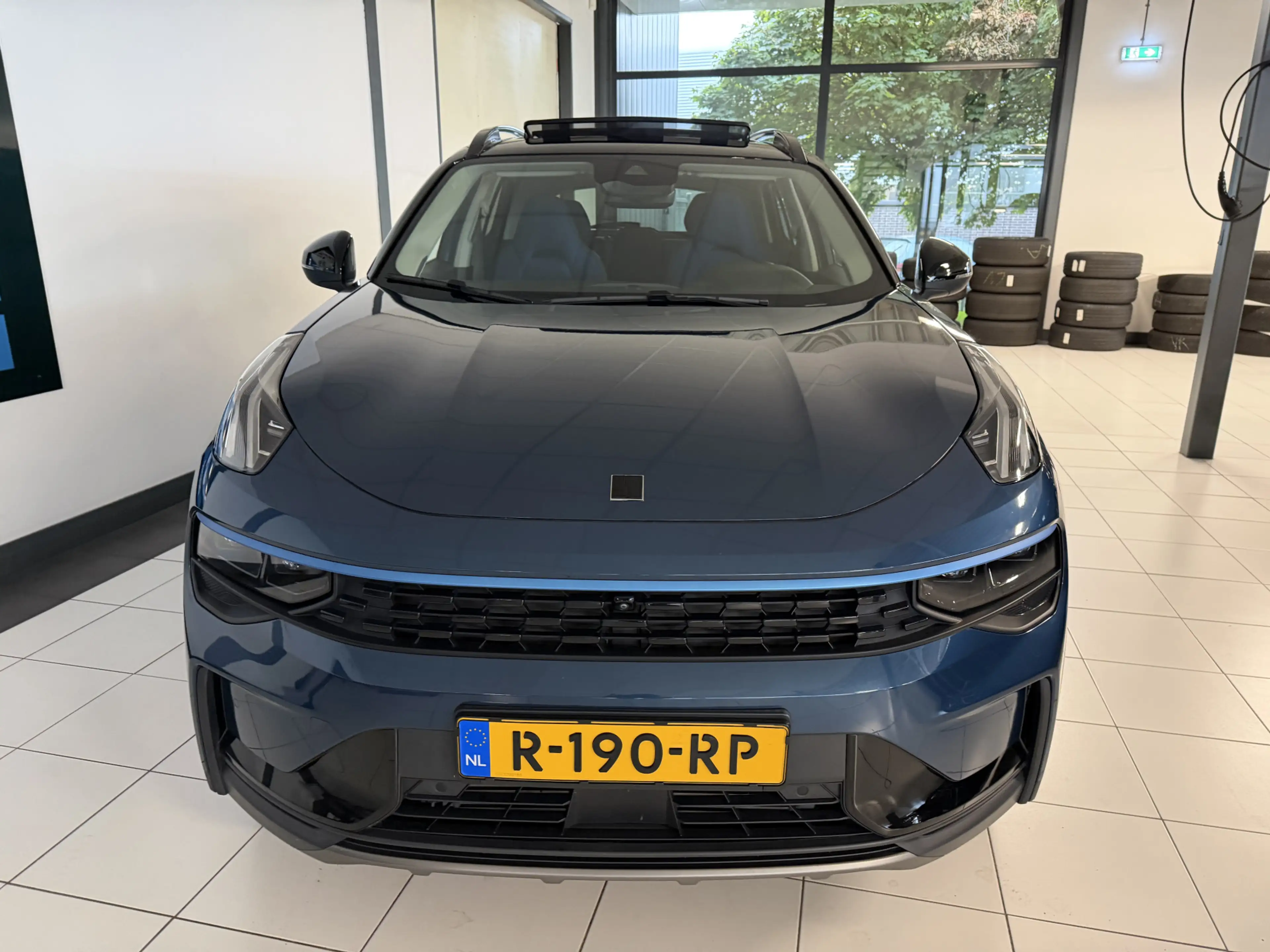 Lynk & Co 01 1.5 Phev Panoramadak /360 camera / Carplay /virtua — photo 6
