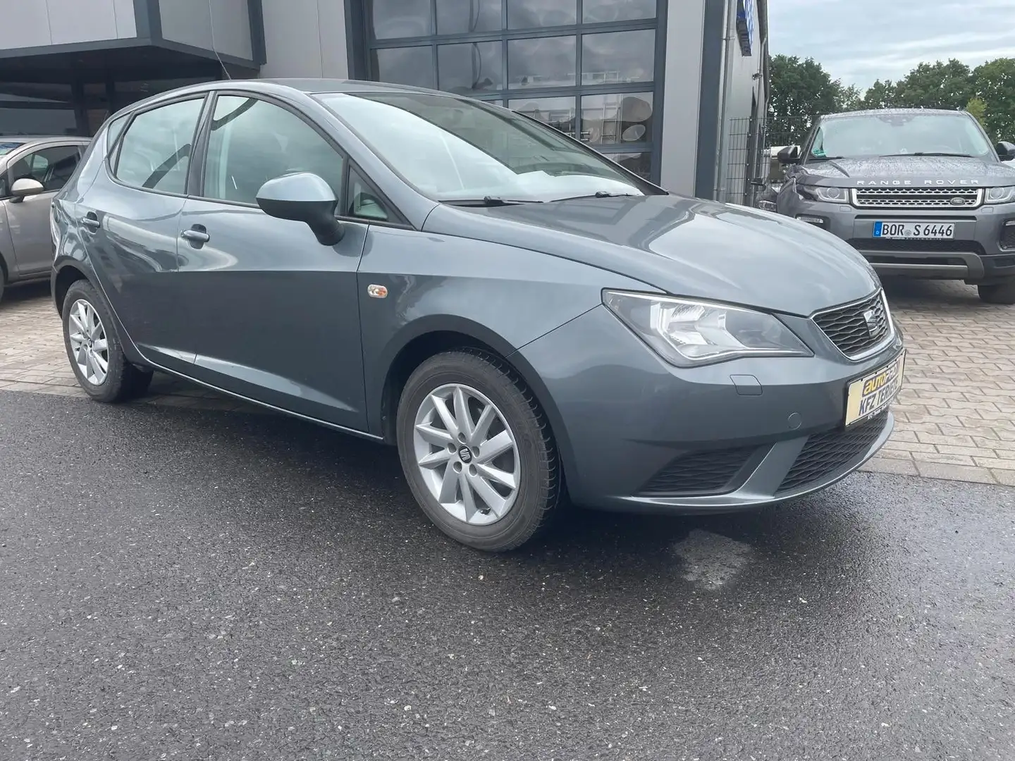 SEAT Ibiza Lim. Style Salsa SHZ Grau - 1