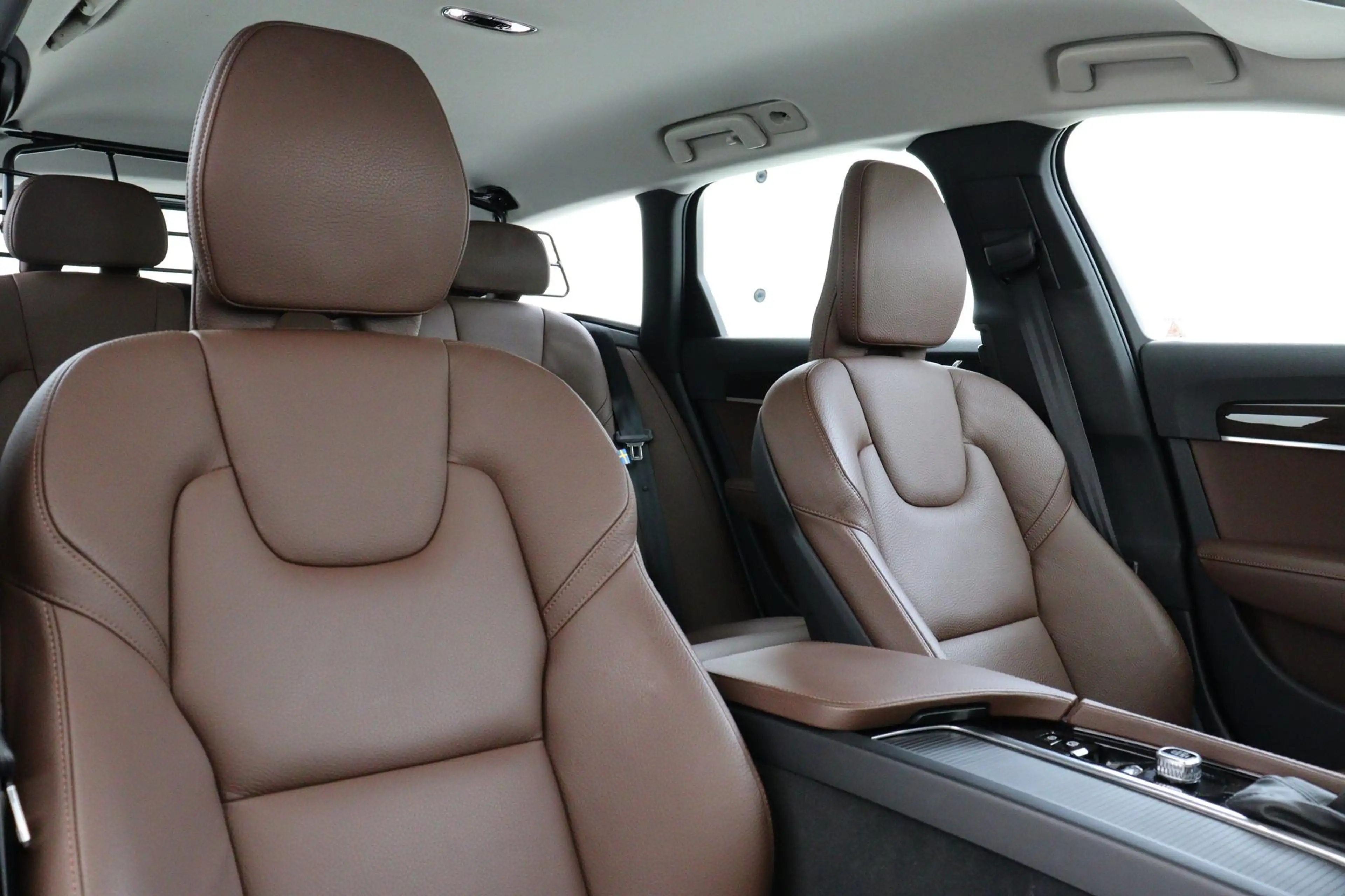 Volvo V90 T4 AUT. MOMENTUM PRO -LEDER|CAMERA|ADAP.CRUISE|SCA — photo 12