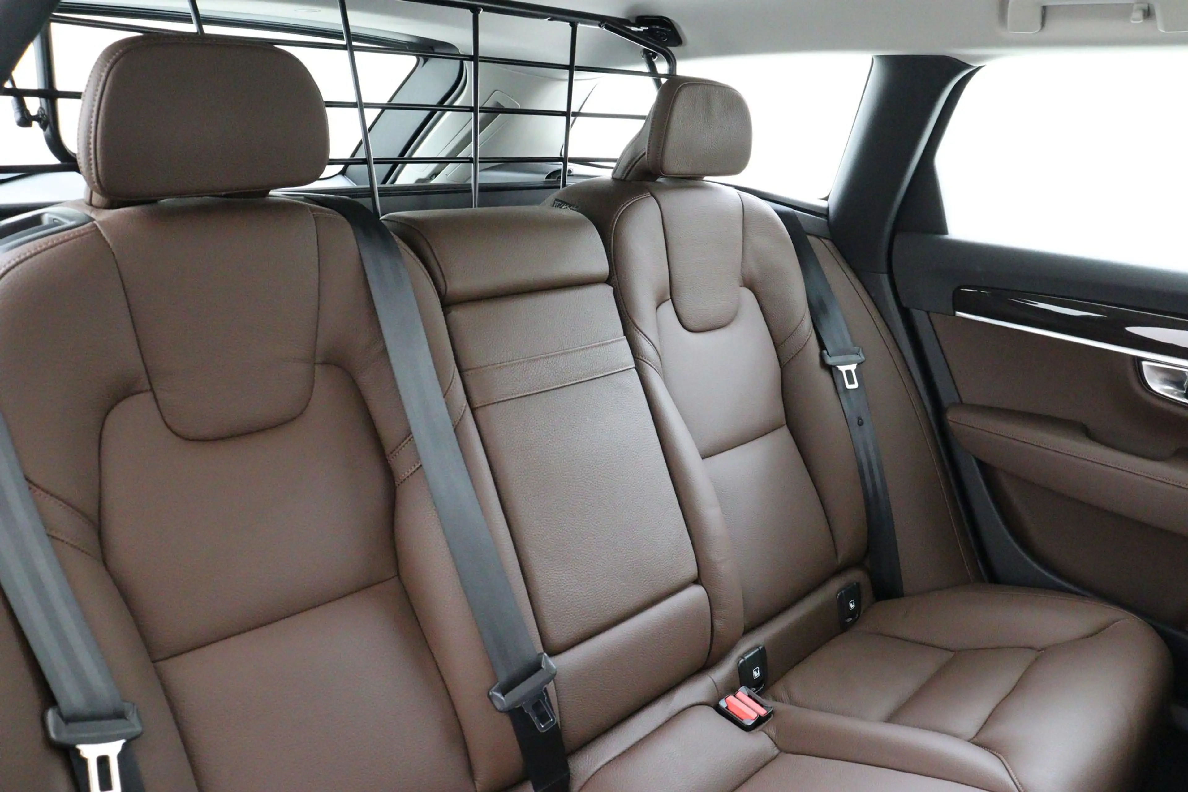 Volvo V90 T4 AUT. MOMENTUM PRO -LEDER|CAMERA|ADAP.CRUISE|SCA — photo 14