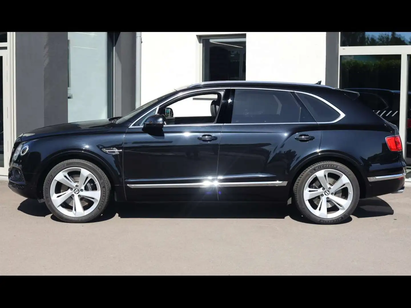 Bentley Bentayga W12NEW SERVICE 06/25CITYEVENTHUDNIGHTACC Noir - 2