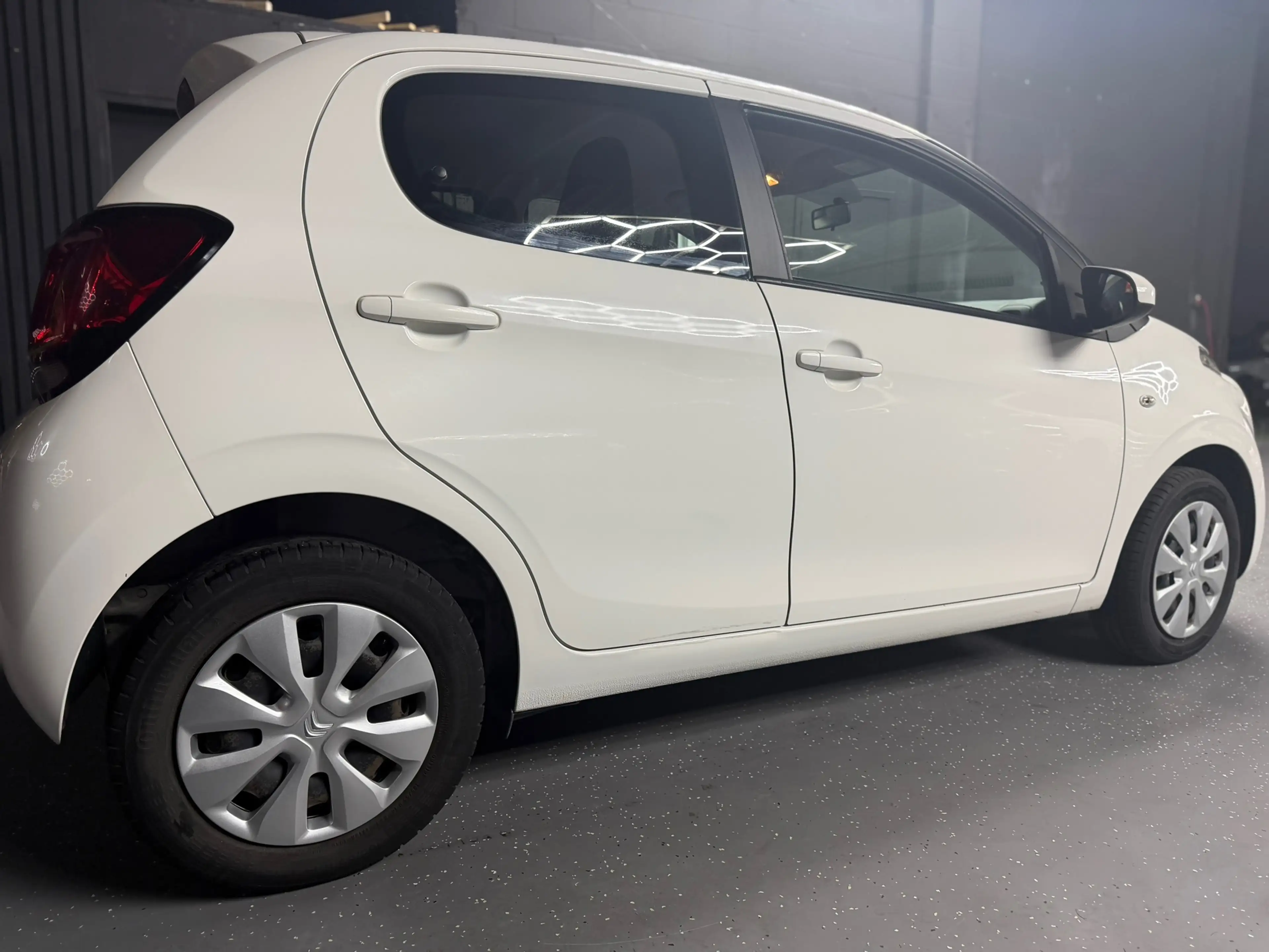 Citroen C1 1.0 VTi Feel — photo 10
