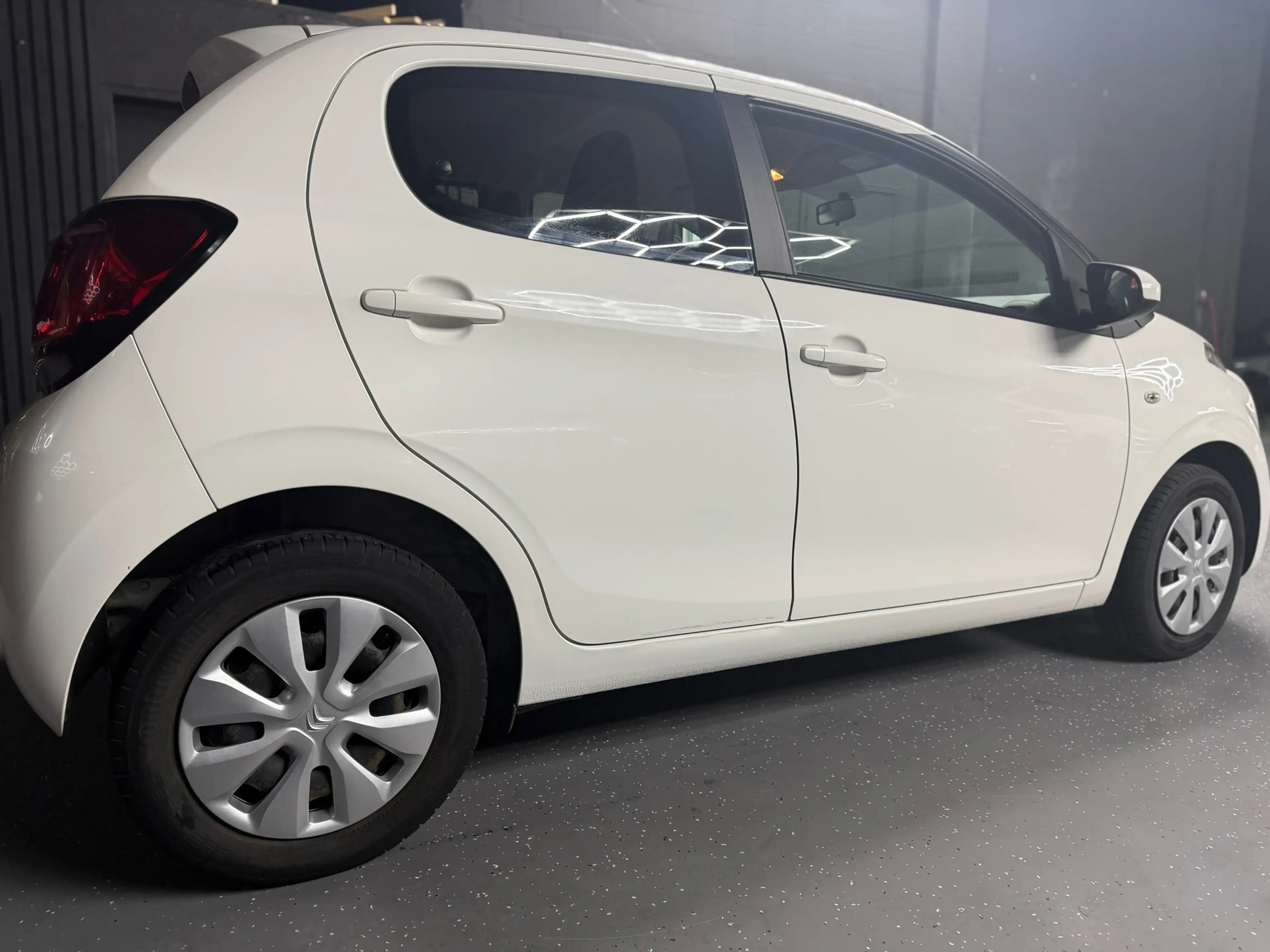 Citroen C1 1.0 VTi Feel — photo 9