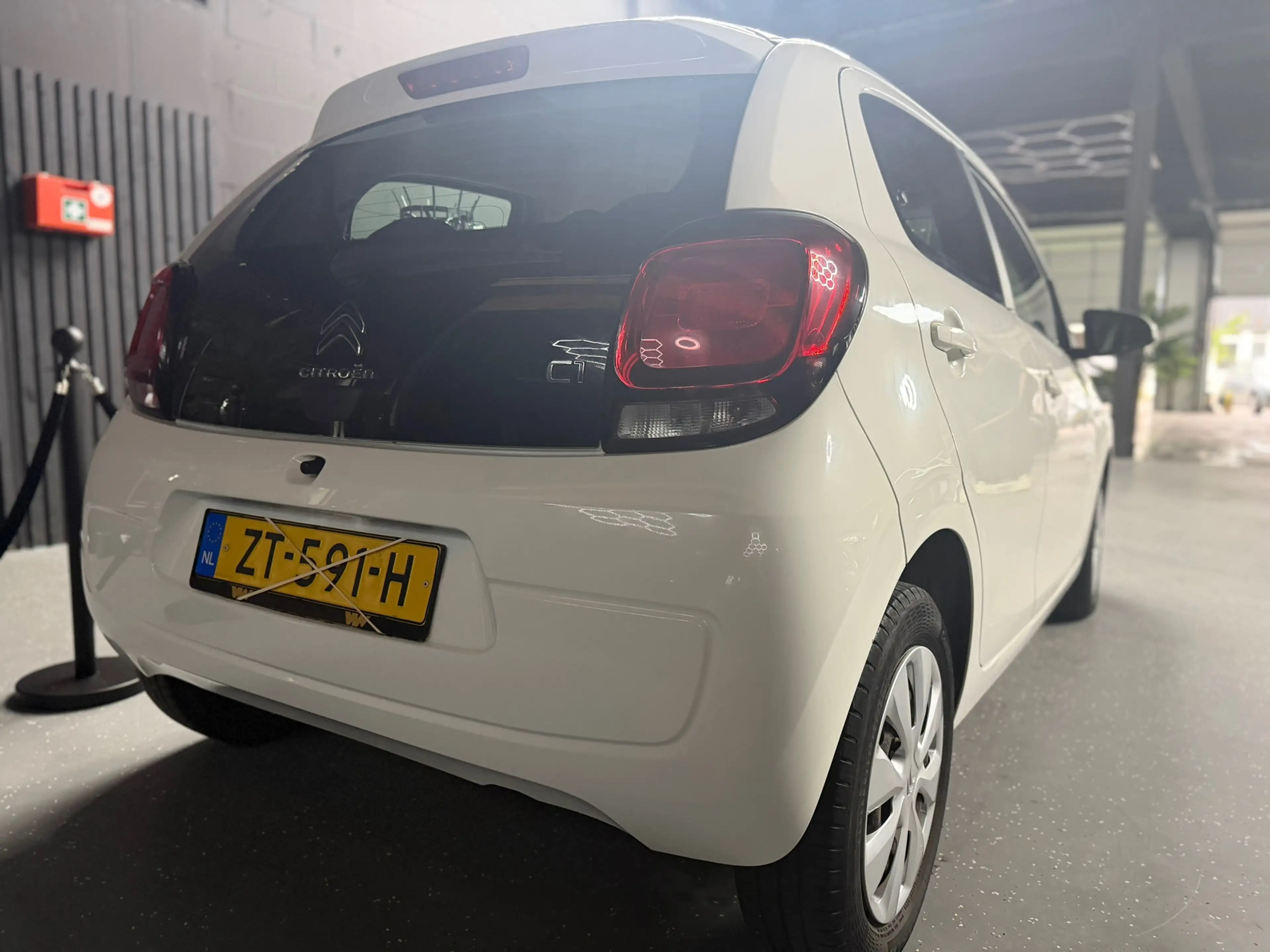 Citroen C1 1.0 VTi Feel — photo 12