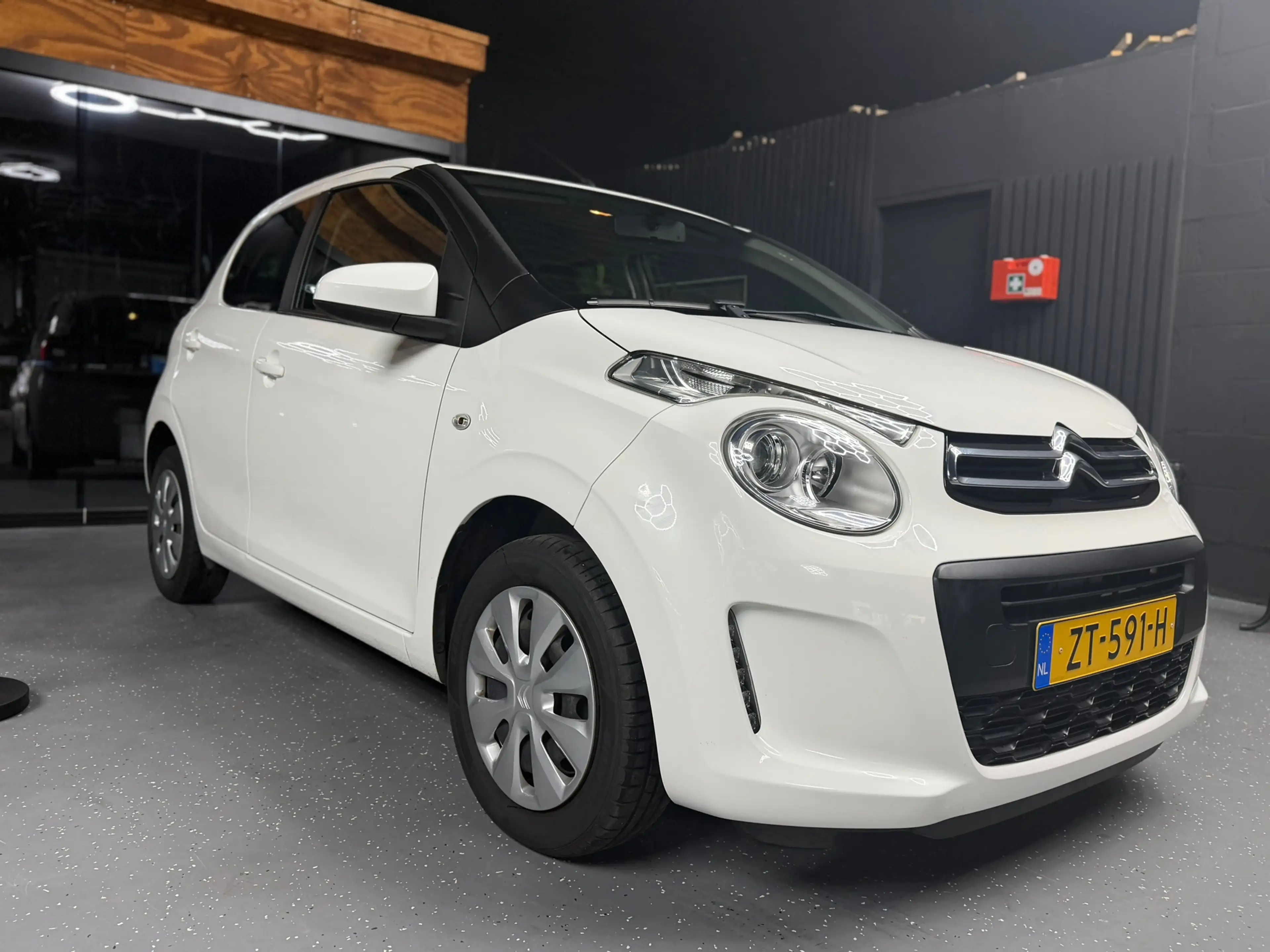 Citroen C1 1.0 VTi Feel — photo 8