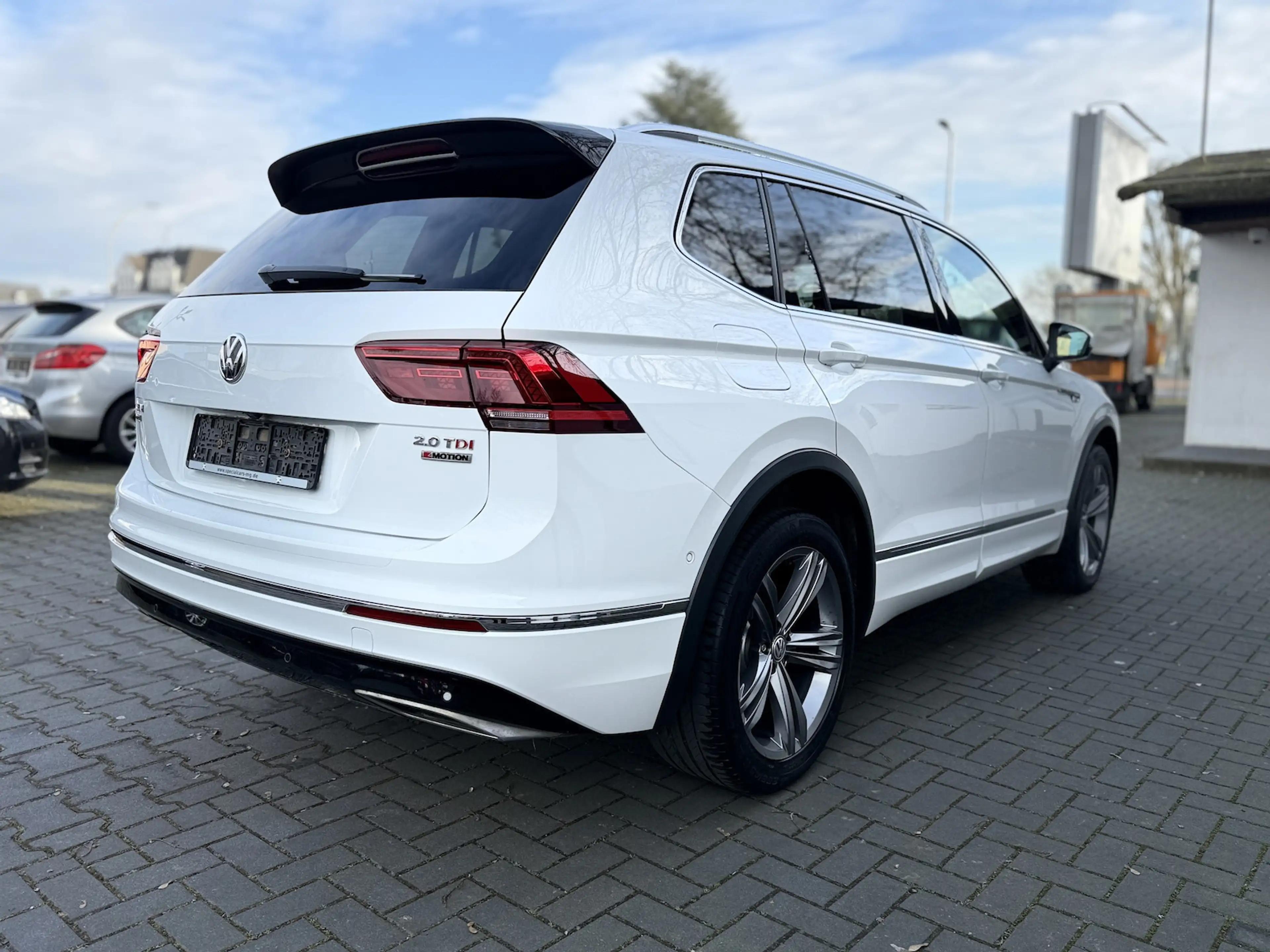 Volkswagen Tiguan Allspace 4Motion| R-Line| Keyless| Kamera — photo 8