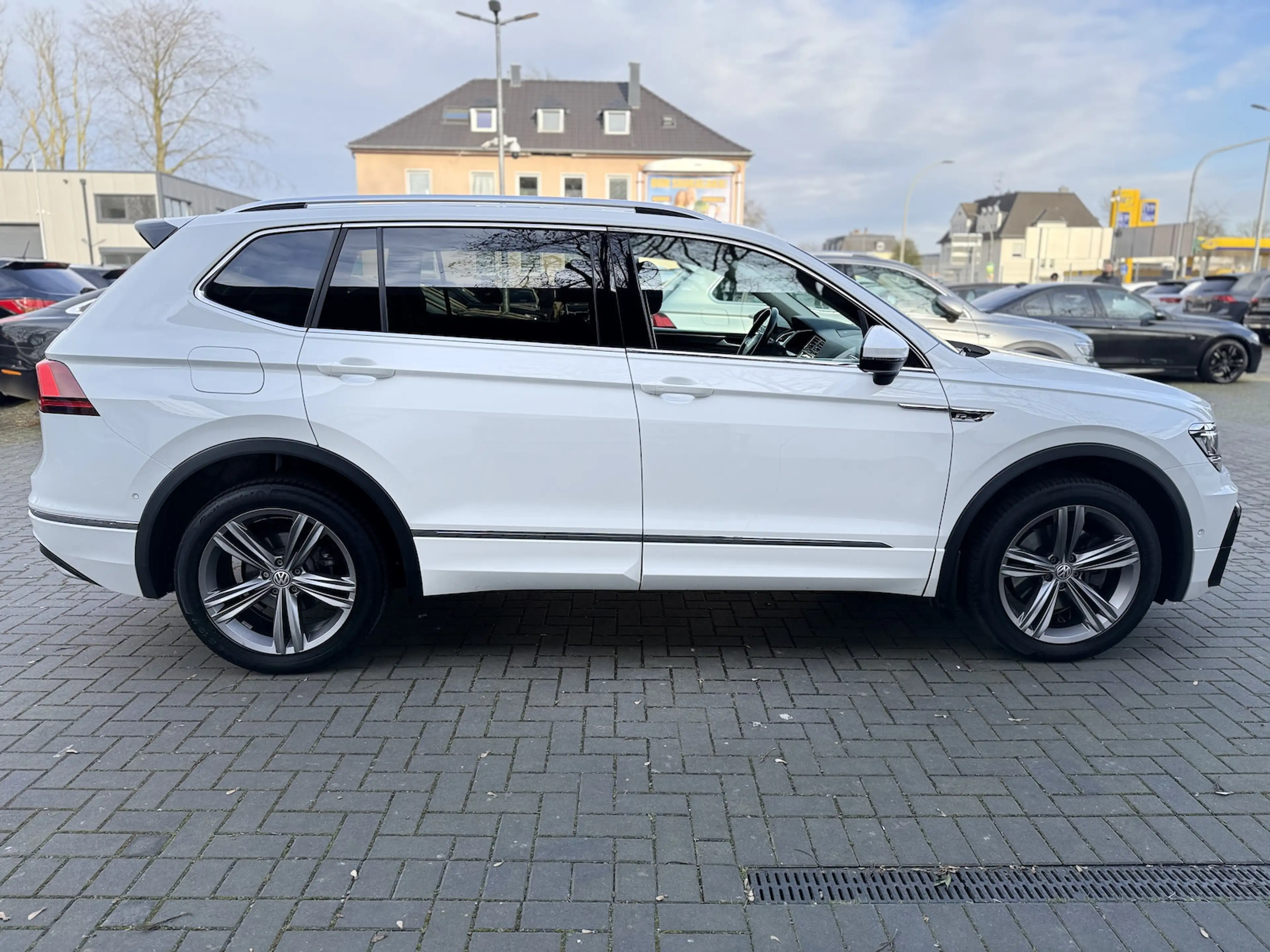 Volkswagen Tiguan Allspace 4Motion| R-Line| Keyless| Kamera — photo 9