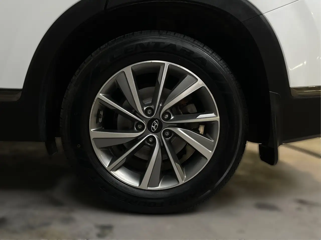 Hyundai SANTA FE снимка Hyundai SANTA FE
