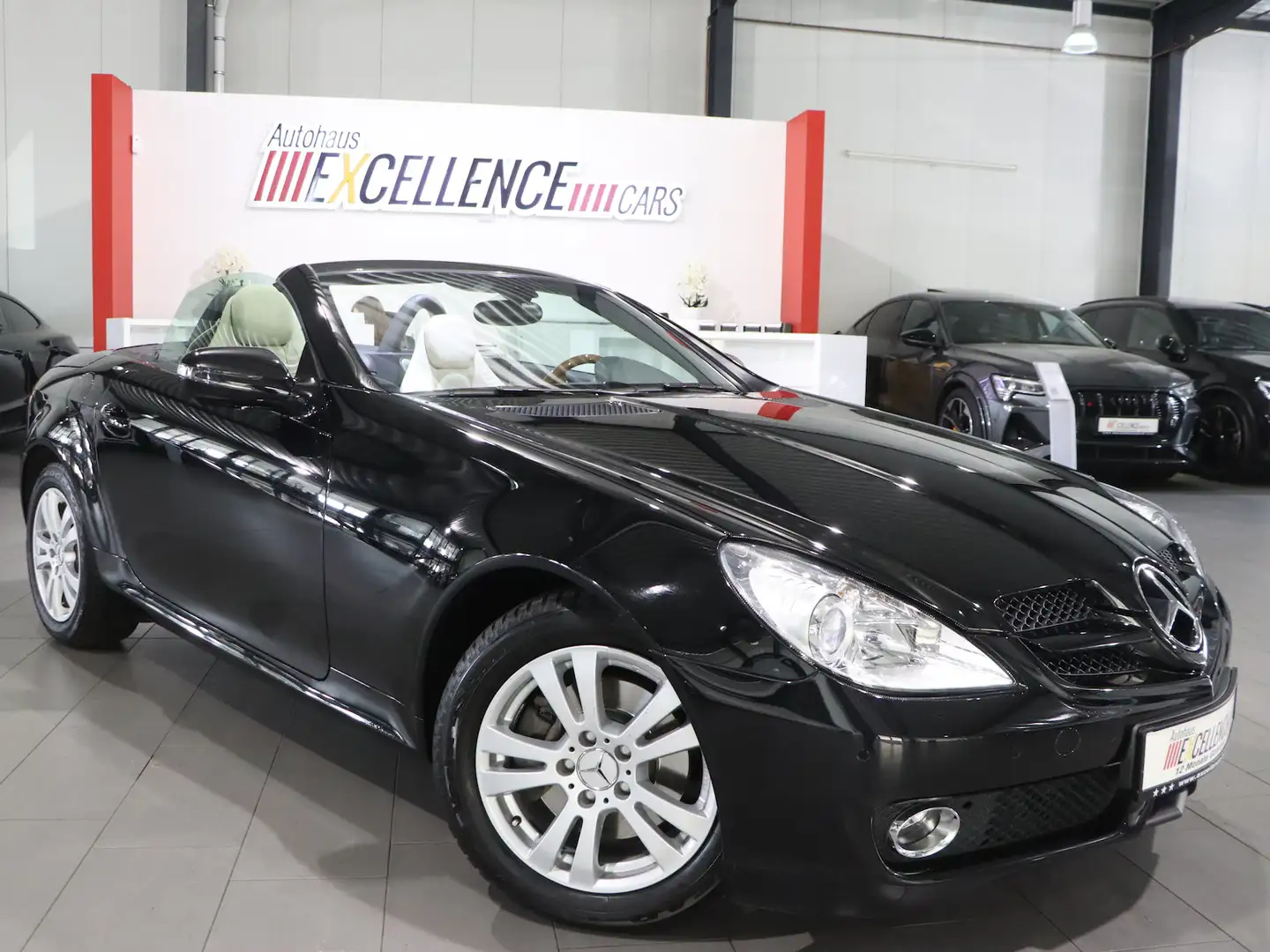 Mercedes-Benz SLK 200 Kompressor AUTOMATIK / BLACK & BEIGE / Чорний - 2