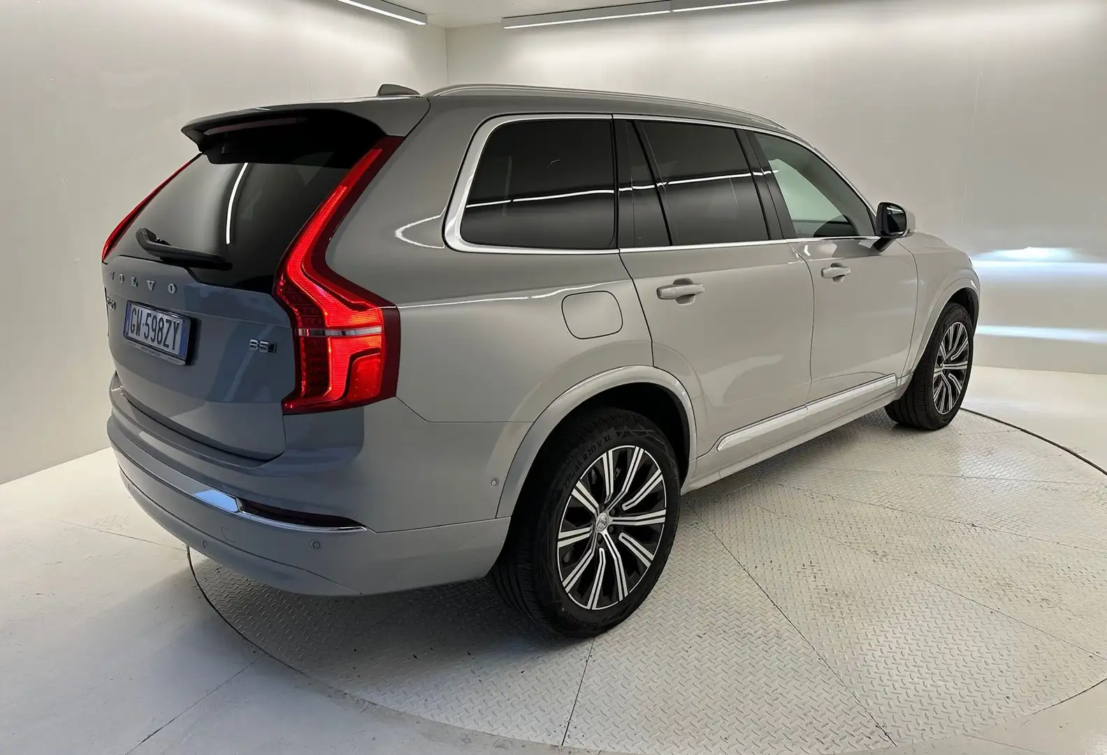 Volvo XC90 XC90 B5 (d) AWD automatico 7 posti Ultimate Bright Argent - 2