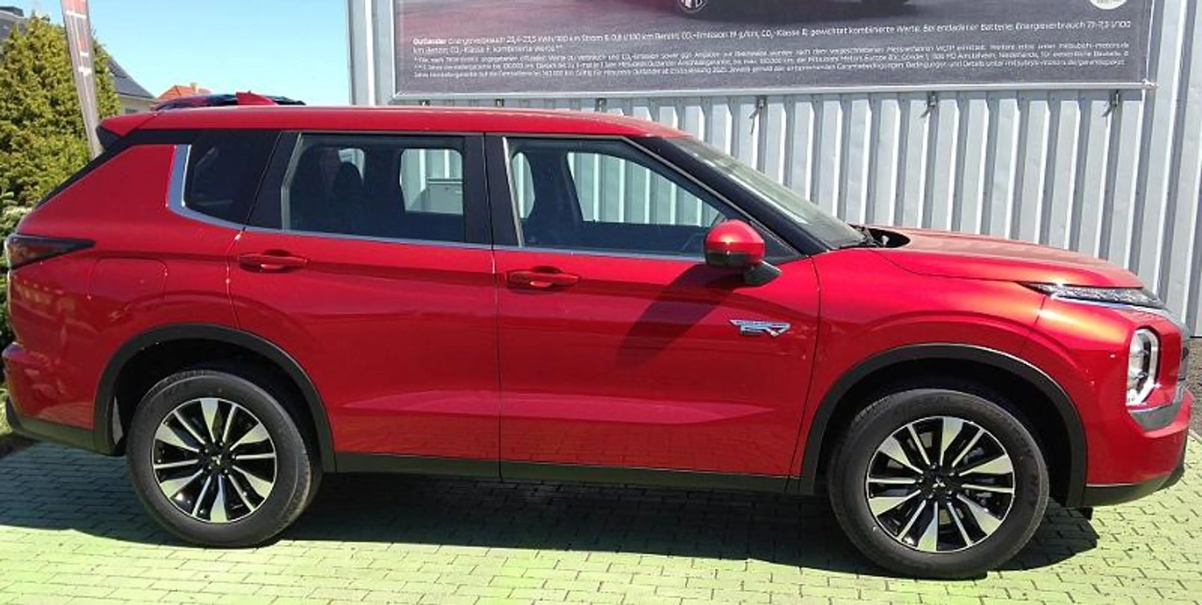 Mitsubishi Outlander 2.4L PHEV BASIS — photo 7