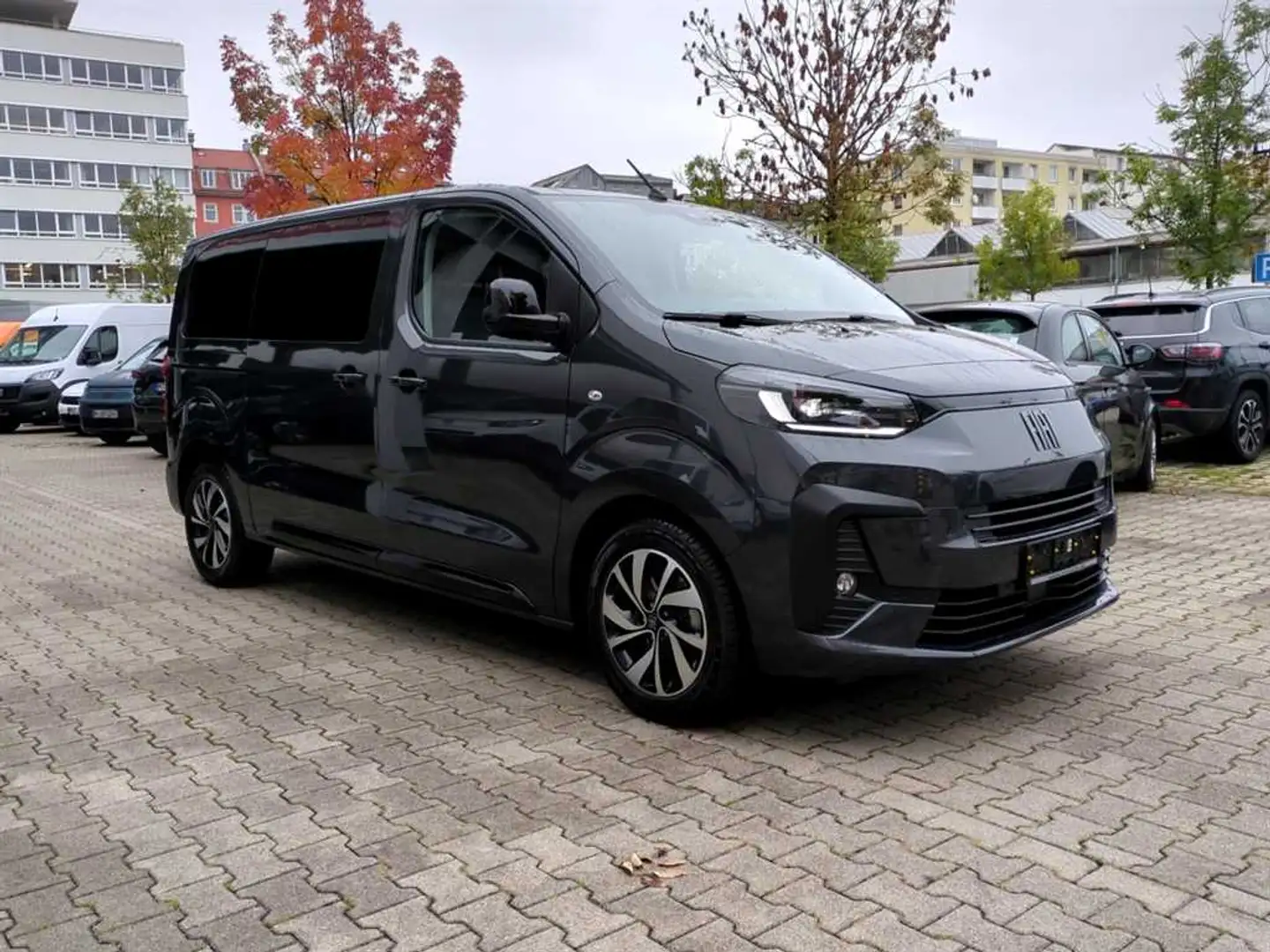 Fiat Scudo Länge 2 Basis 8-Sitzer AHK Navigation Sitzheizung Gris - 2
