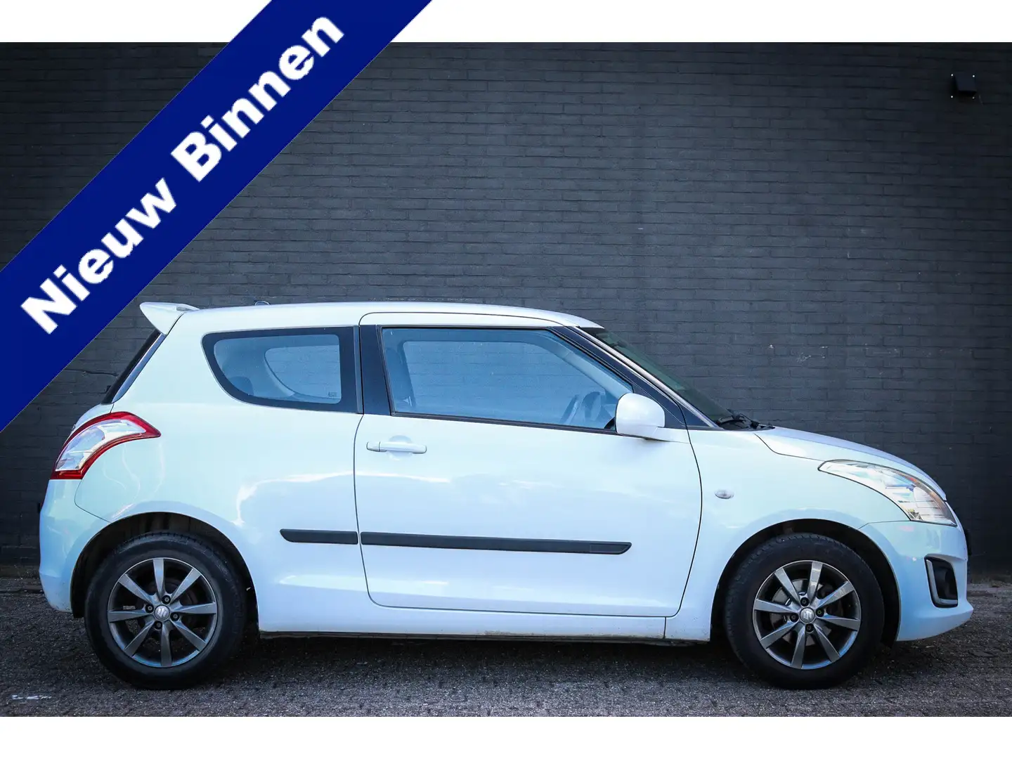 Suzuki Swift 1.2 Comfort EASSS Net binnen; Jouw droomauto? Blanco - 1