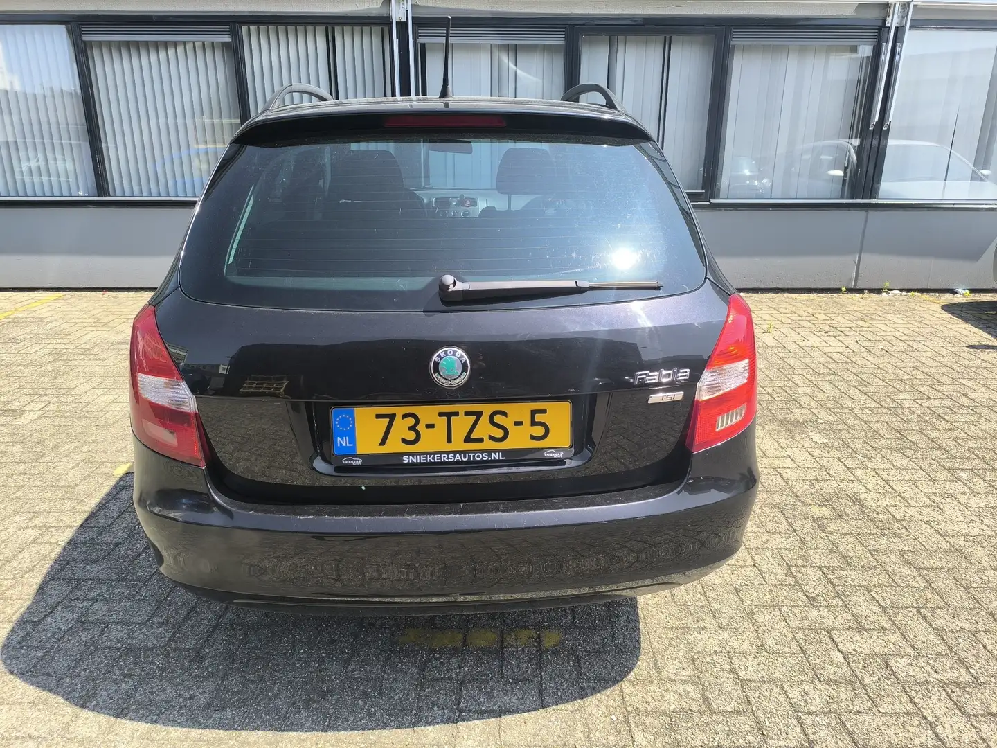 Skoda Fabia 1.2 TSI Dynamic Zwart - 1