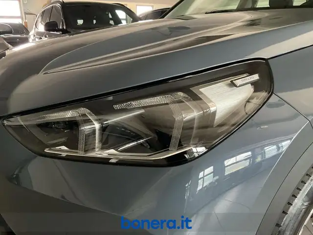 BMW X1 view 10