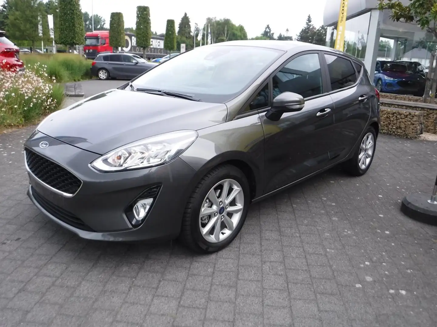 Ford Fiesta Connected Gris - 1
