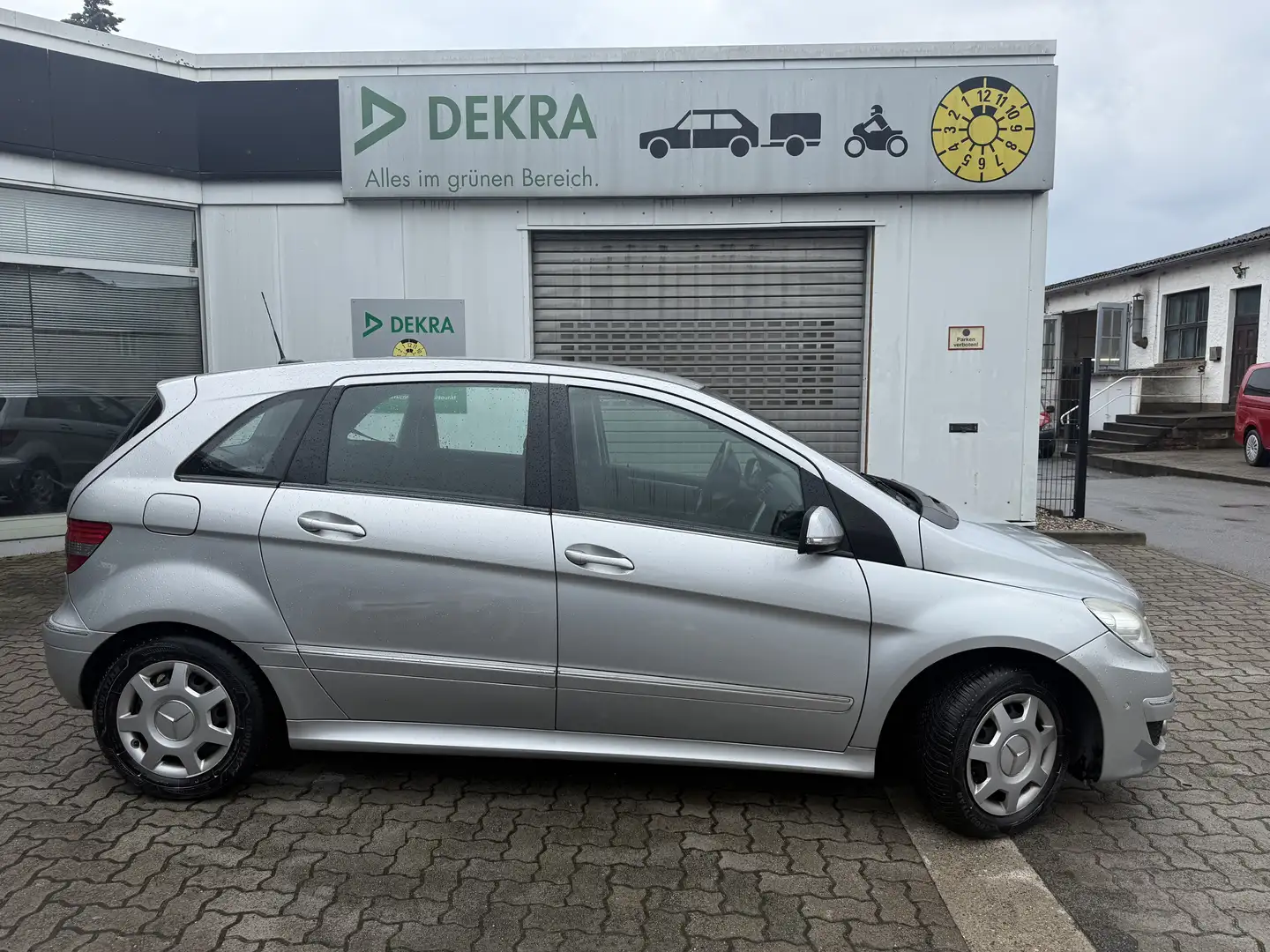Mercedes-Benz B 170 mit erst 81950KM&Scheckheft...Rentnerfahrzeug... Срібний - 2