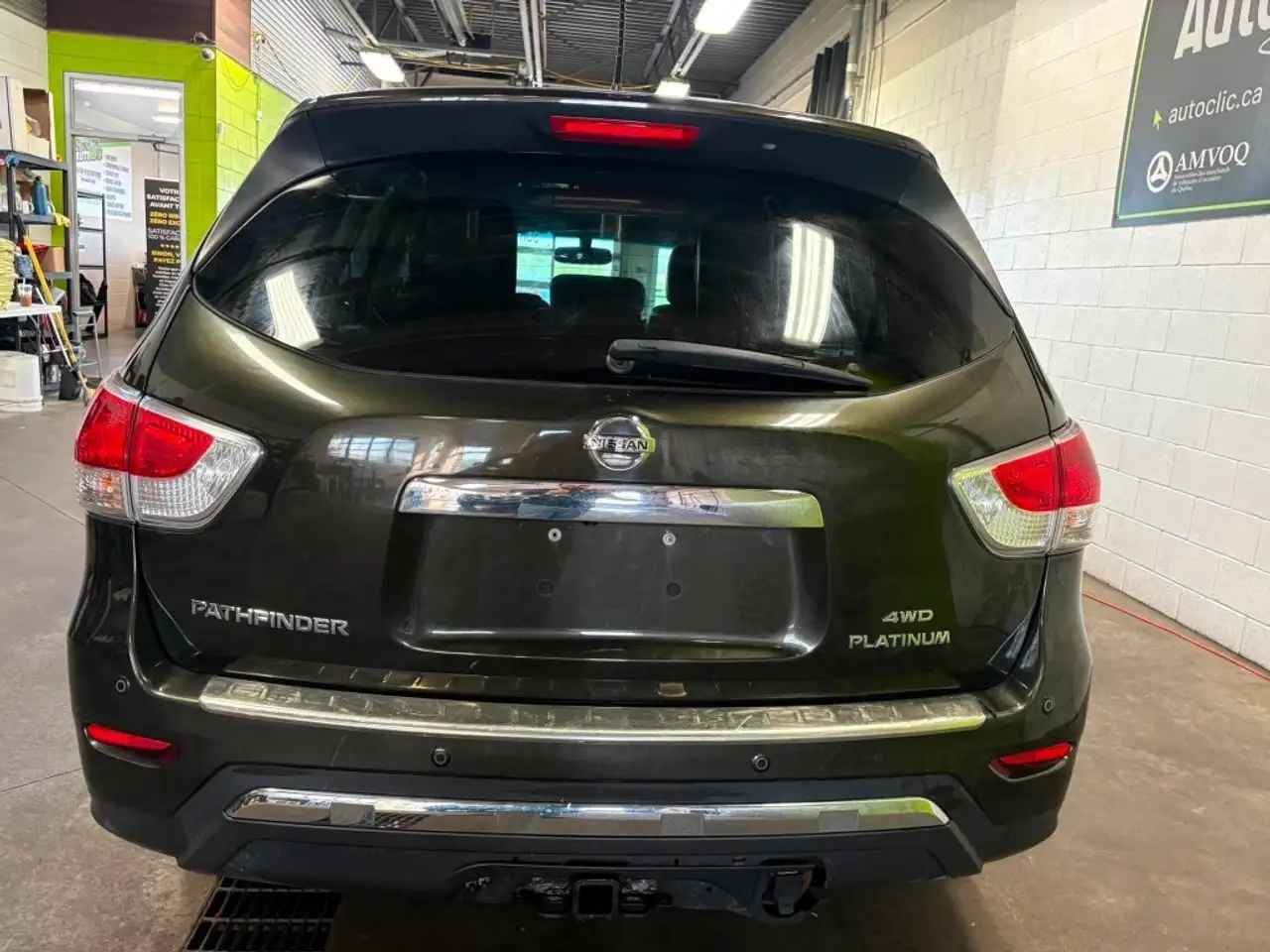 Nissan Pathfinder снимка Nissan Pathfinder