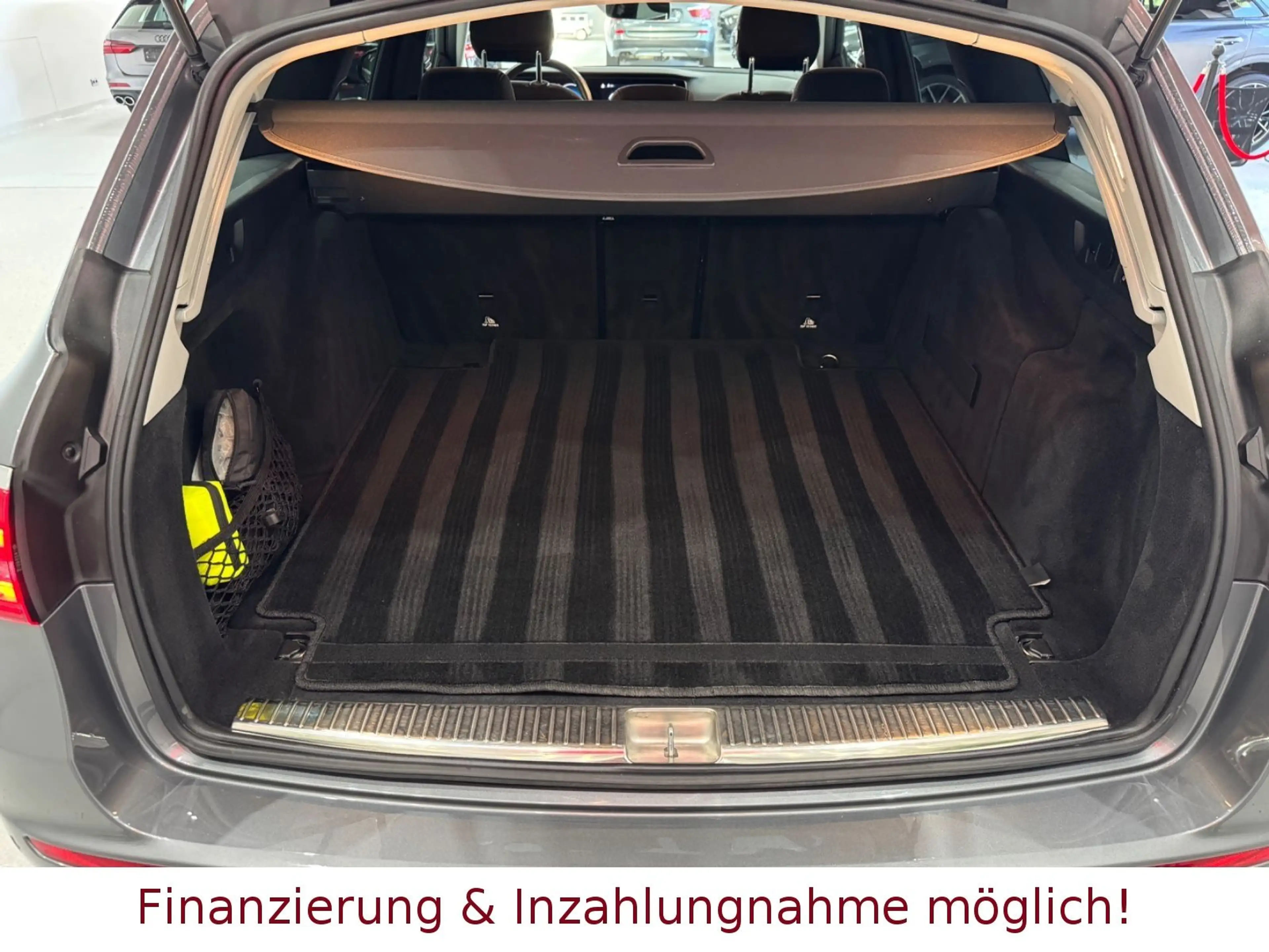 Mercedes-Benz E 220 d T-Modell *1.HAND,9G-TRONIC,BURMESTER!* — photo 15