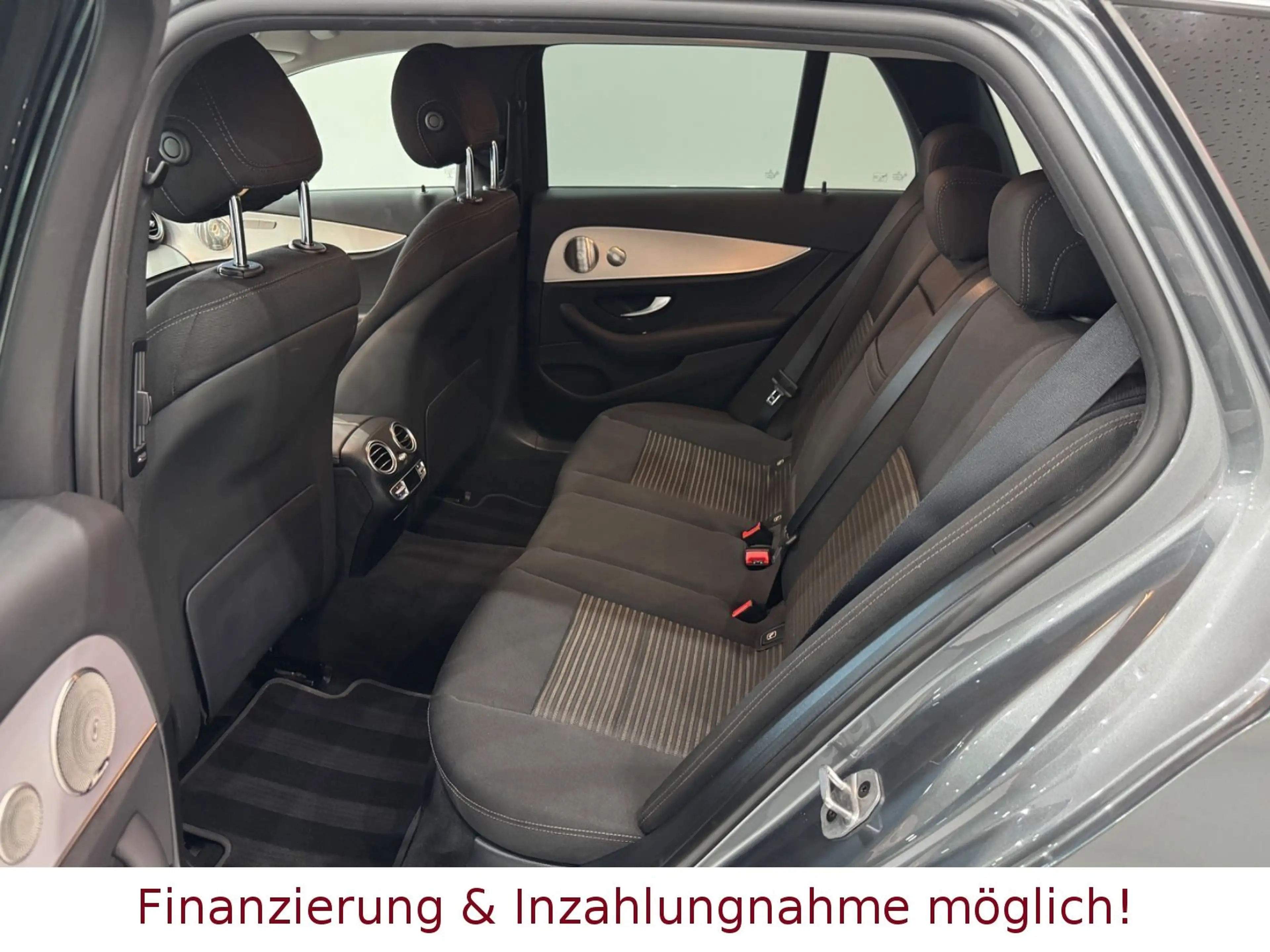 Mercedes-Benz E 220 d T-Modell *1.HAND,9G-TRONIC,BURMESTER!* — photo 13