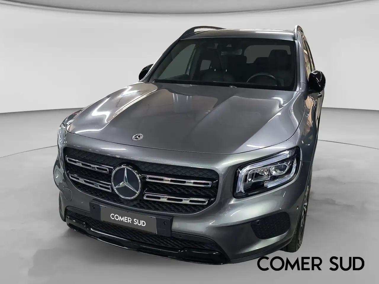 Mercedes-Benz GLB 200