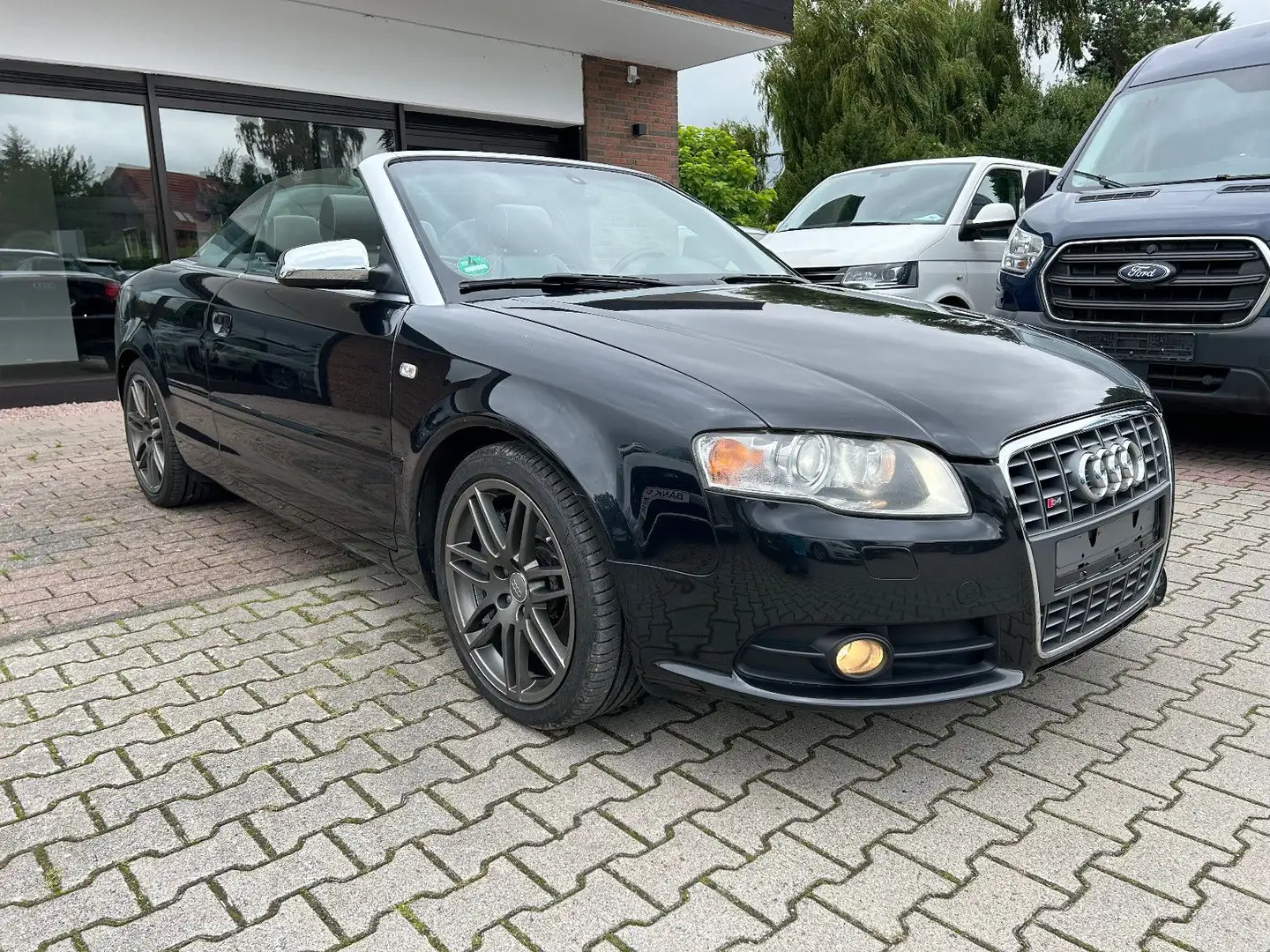 Audi RS4 RS 4 Cabriolet 4.2 FSI quattro Schwarz - 1