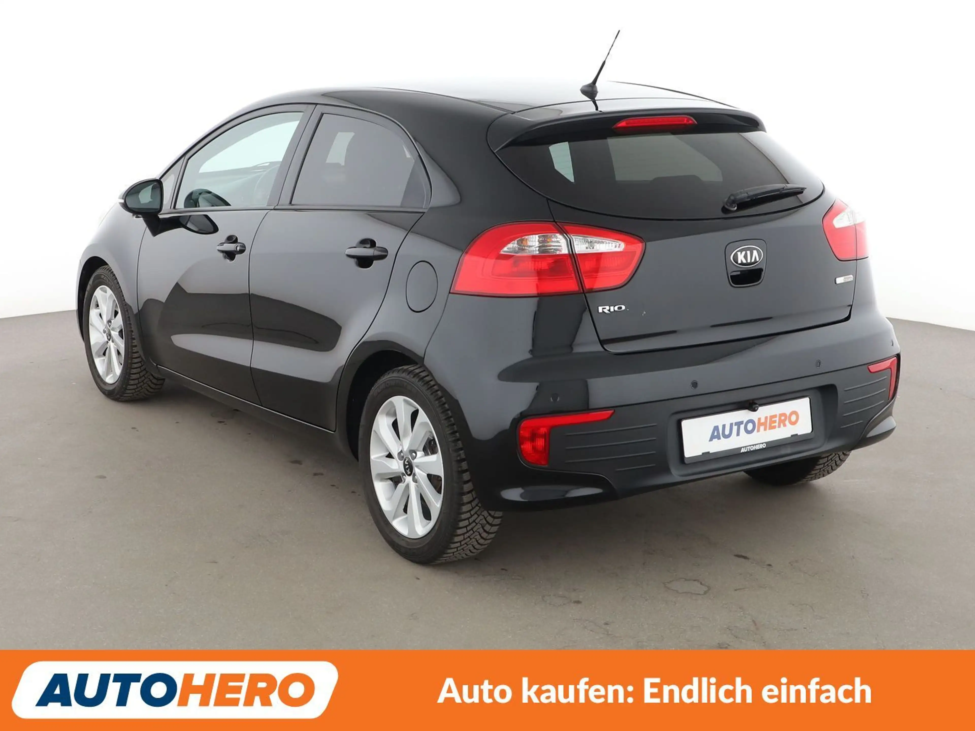 Kia Rio 1.2 UEFA Euro 2016*CAM*PDC*SHZ*ALU*KLIMA* — photo 4