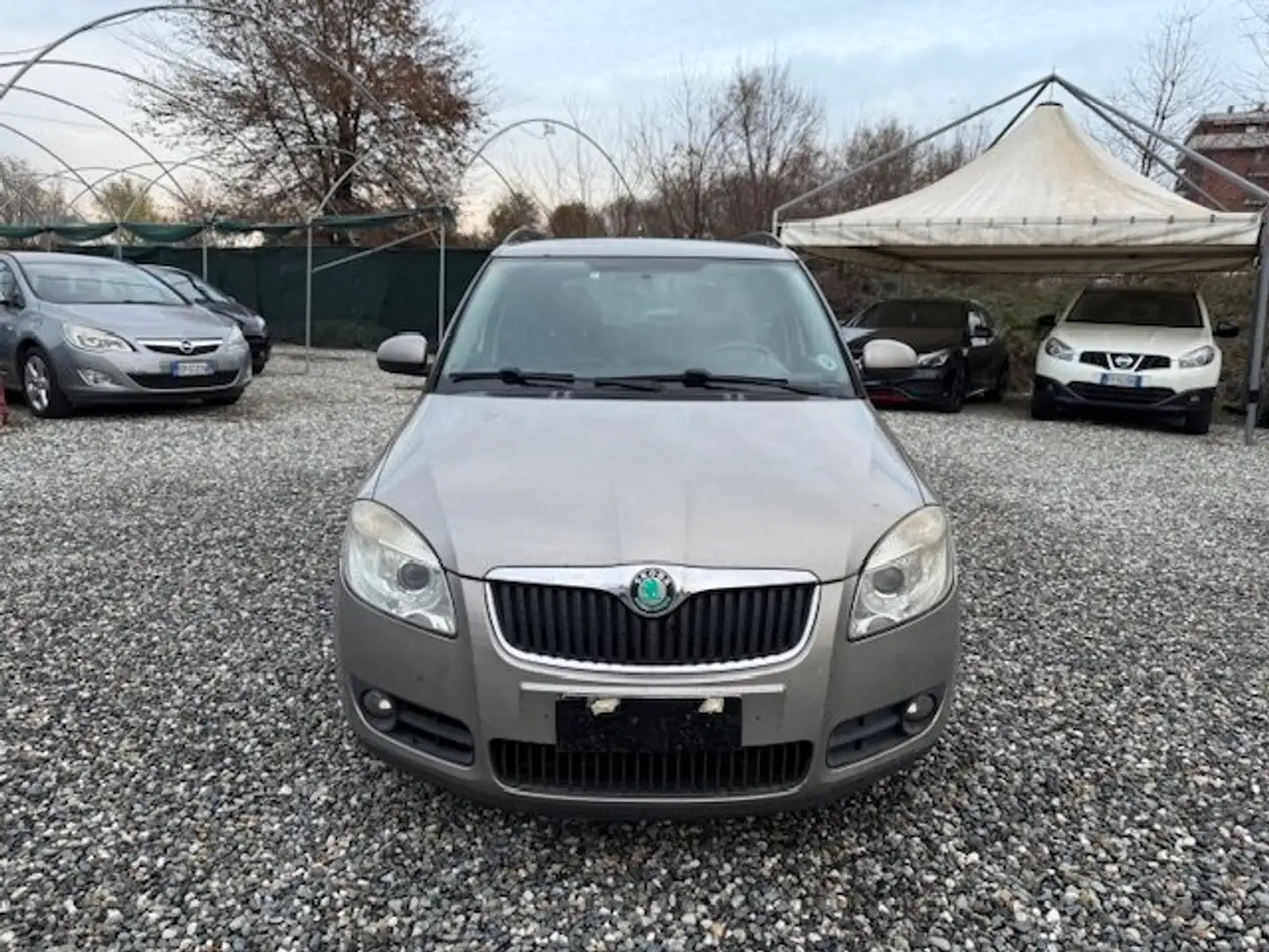 Skoda Fabia Fabia Wagon 1.2 12v Urban Gpline Grijs - 2