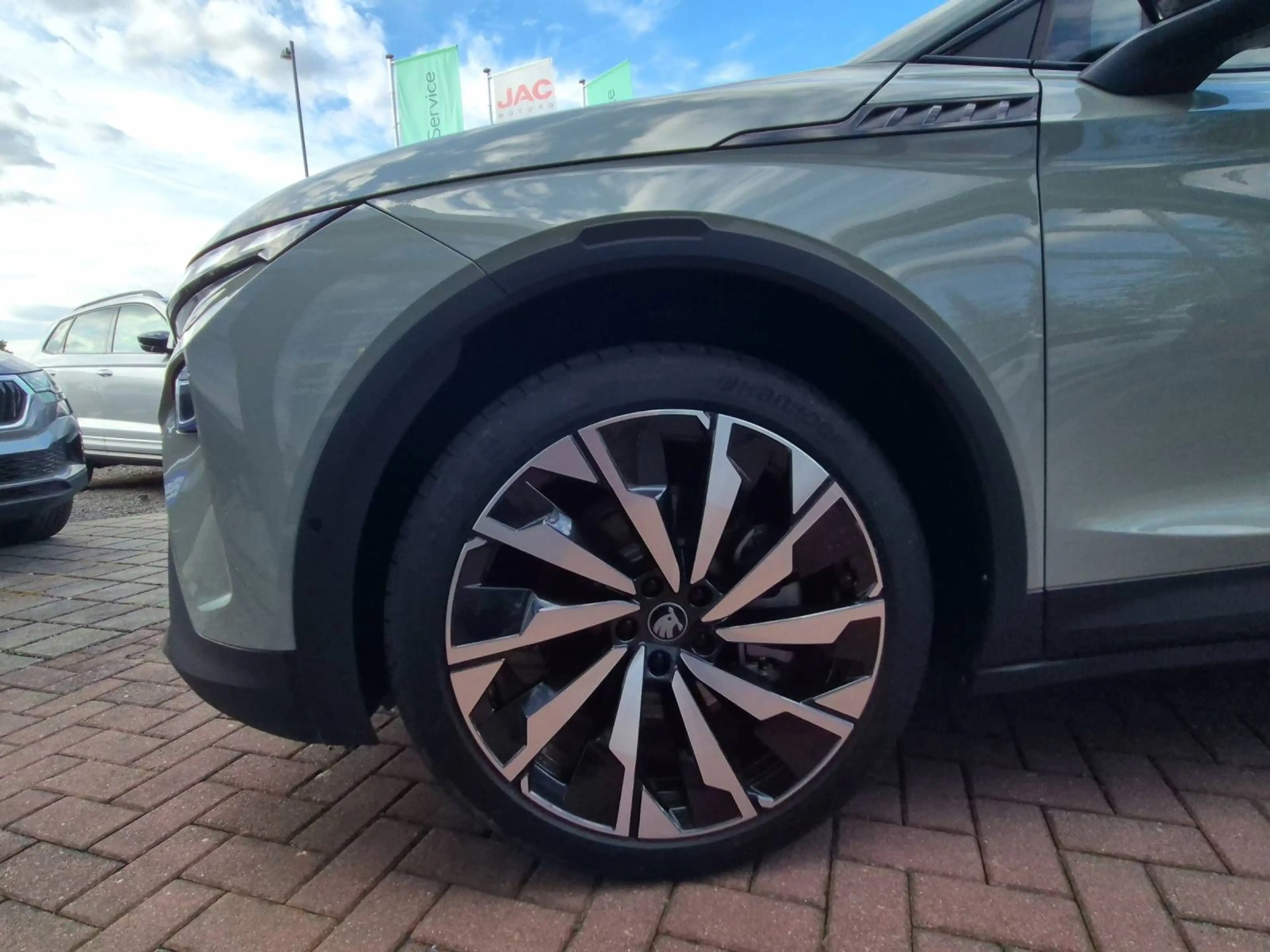 Skoda Elroq 85 x Sportline — photo 24