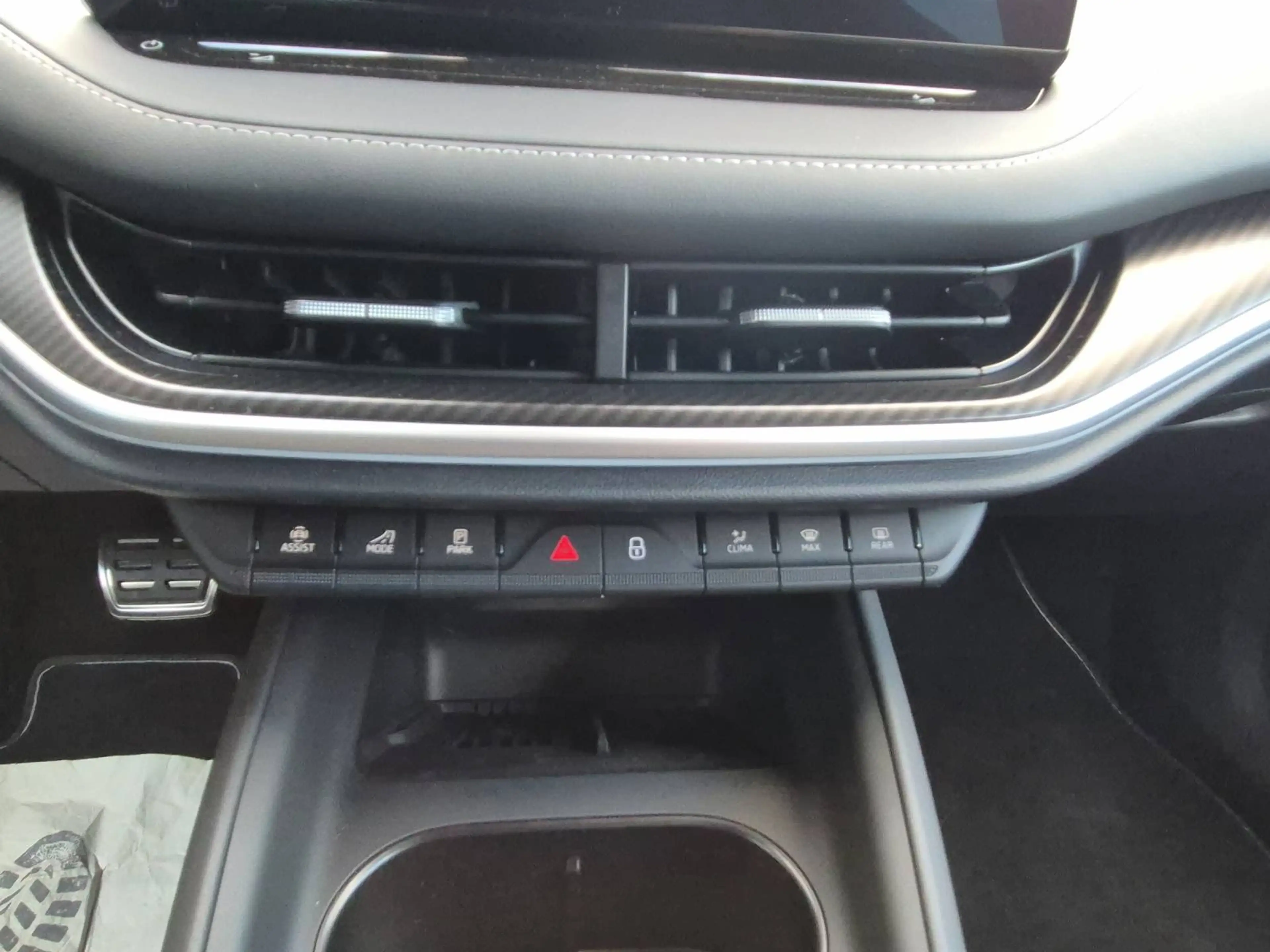 Skoda Elroq 85 x Sportline — photo 17