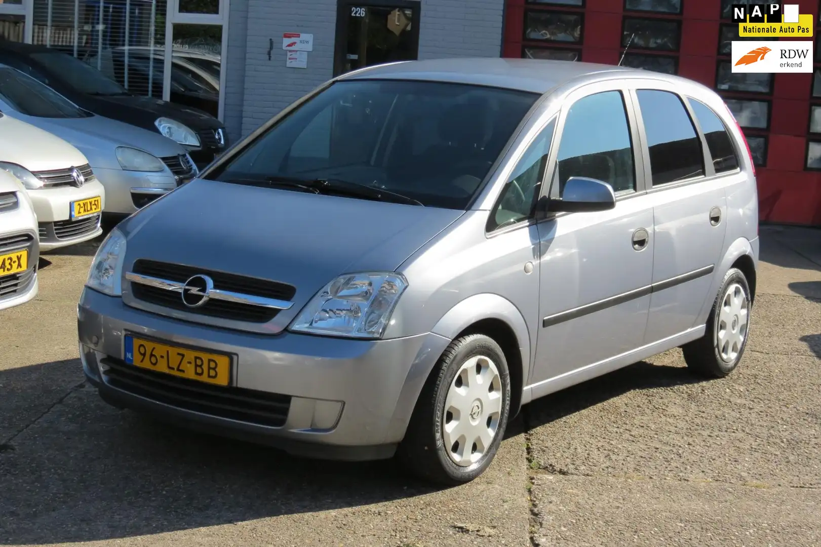 Opel Meriva 1.6-16V Enjoy Grijs - 1
