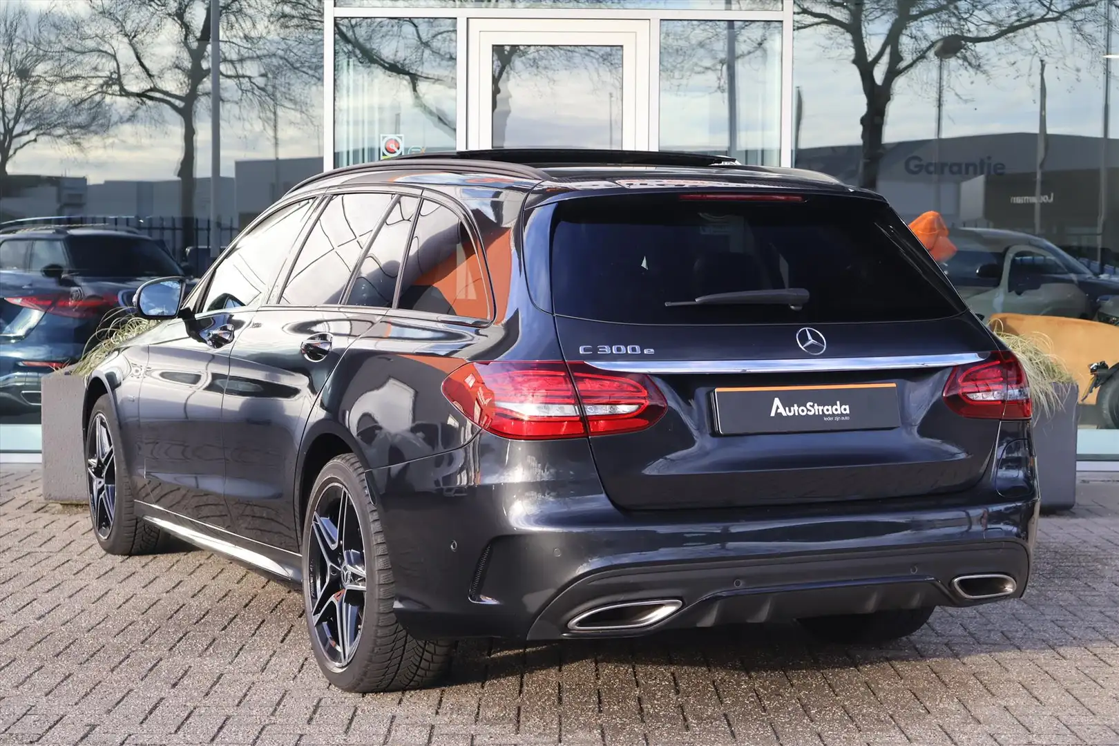 Mercedes-Benz C 300 Estate C300e AMG-Line 320pk | Pano | Sfeer | Cruis Gris - 2