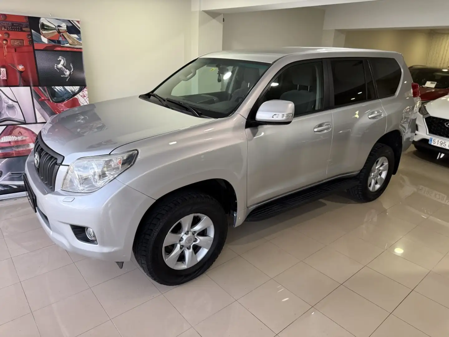 Toyota Land Cruiser D-4D VX Grijs - 1