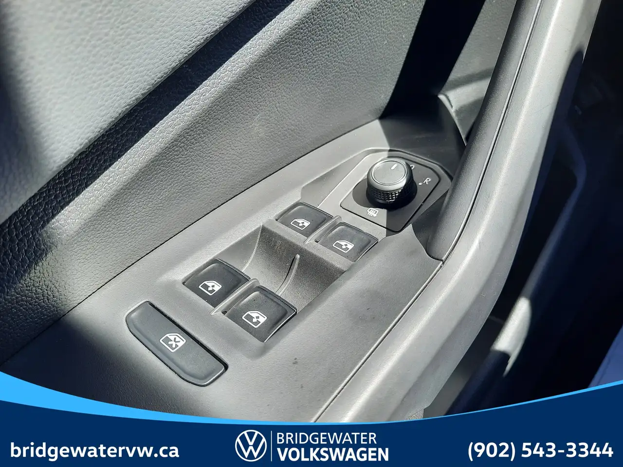 Volkswagen Jetta снимка Volkswagen Jetta