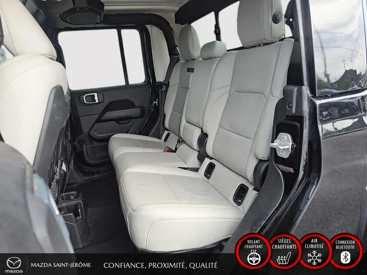 Jeep Gladiator photo Jeep Gladiator