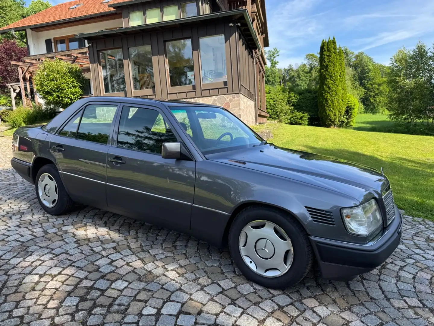 Mercedes-Benz 300 D W124 4V 136PS rostfrei Facelift! Szary - 2