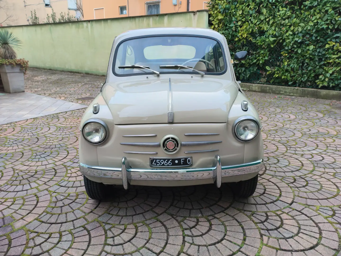 Fiat 600 Beige - 2