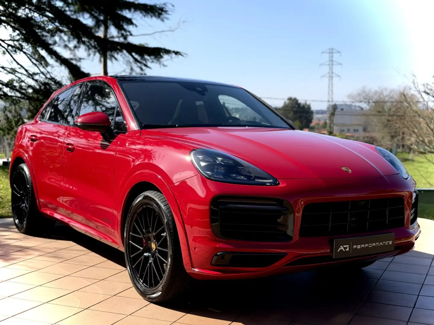 Porsche Cayenne Coupé GTS Rojo - 2
