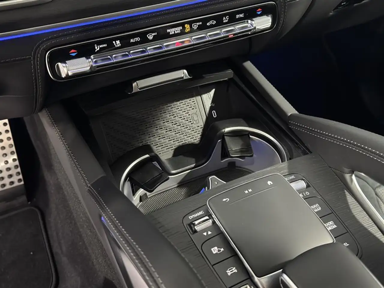 Mercedes-Benz GLE снимка Mercedes-Benz GLE