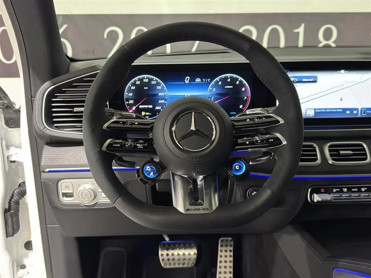 Mercedes-Benz GLE снимка Mercedes-Benz GLE