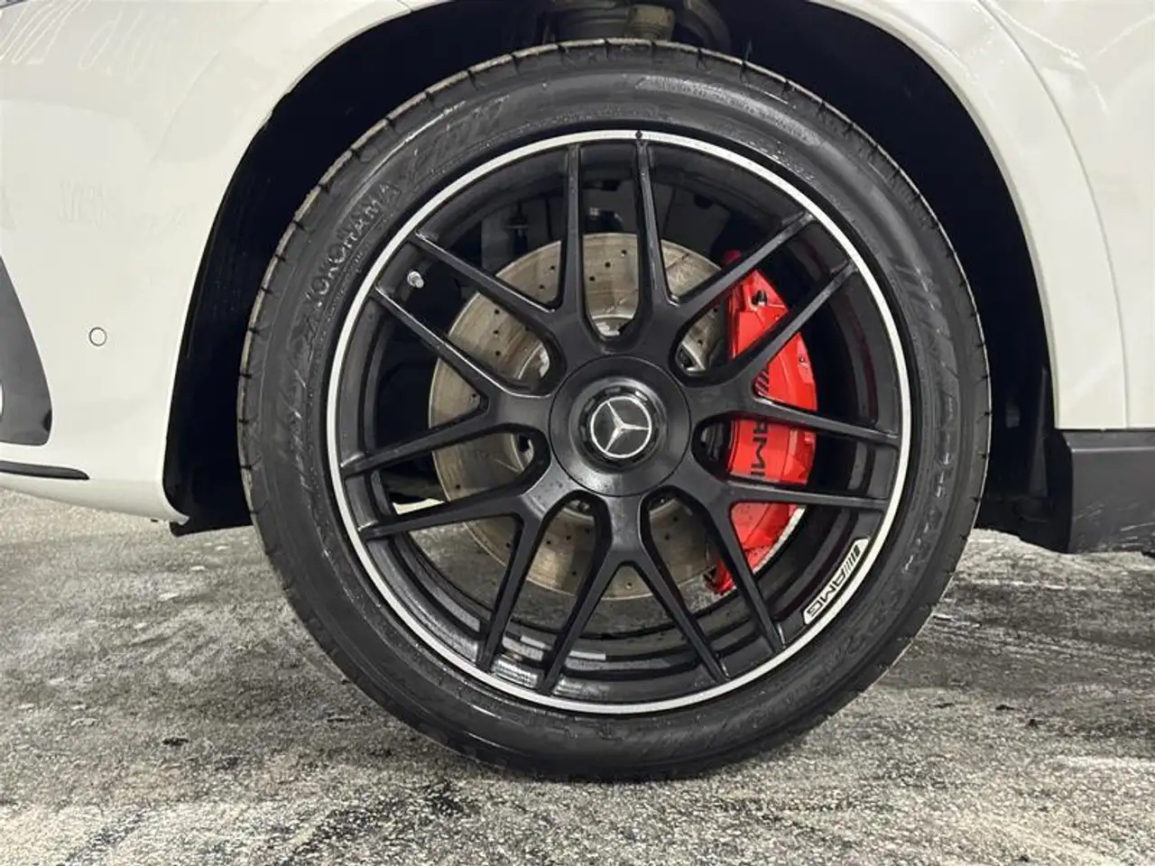 Mercedes-Benz GLE снимка Mercedes-Benz GLE