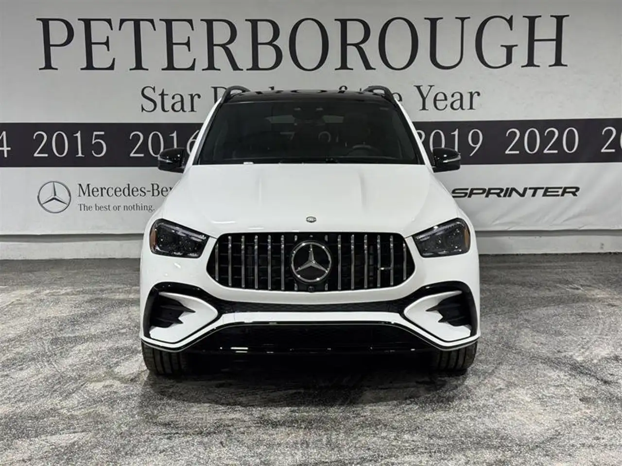 Mercedes-Benz GLE снимка Mercedes-Benz GLE