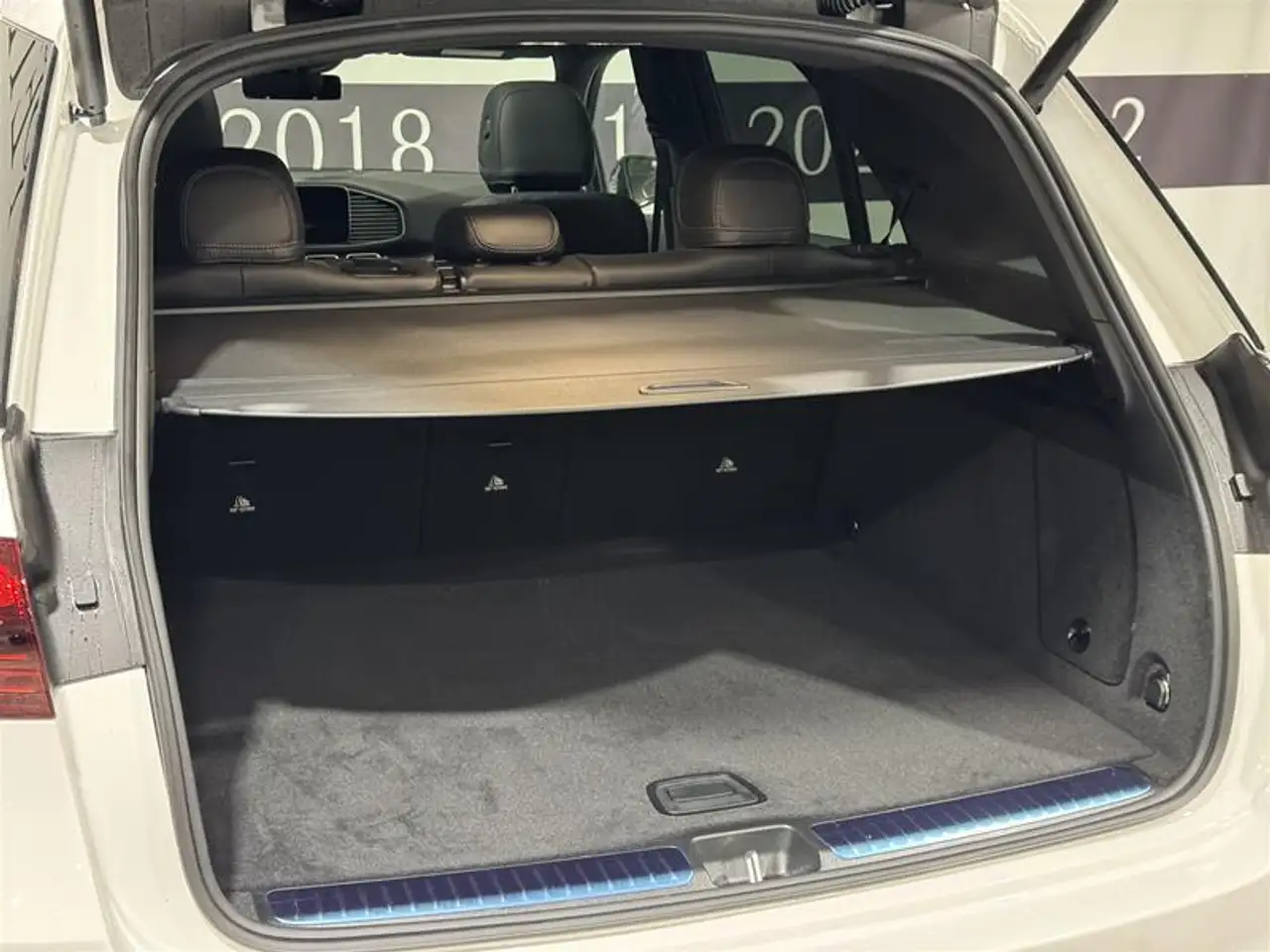 Mercedes-Benz GLE снимка Mercedes-Benz GLE