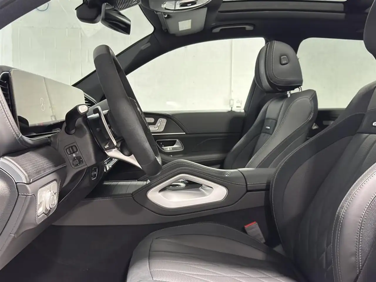 Mercedes-Benz GLE снимка Mercedes-Benz GLE