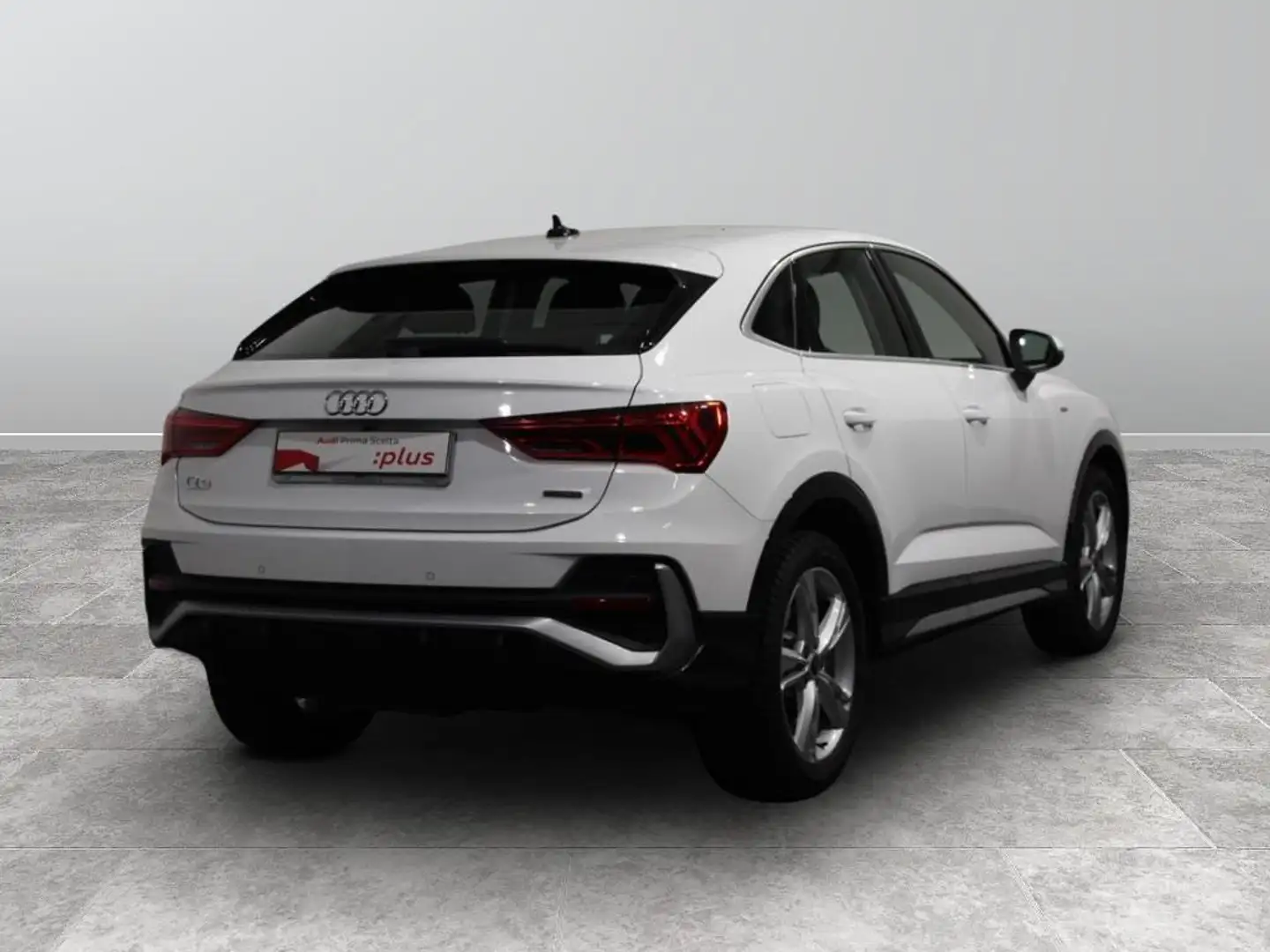 Audi Q3 Sportback 40 2.0 tdi S Line Edition quattro 200cv Wit - 2