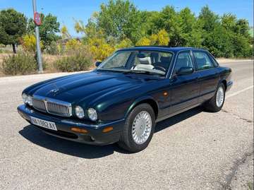 XJ8 3.2 Executive Executive