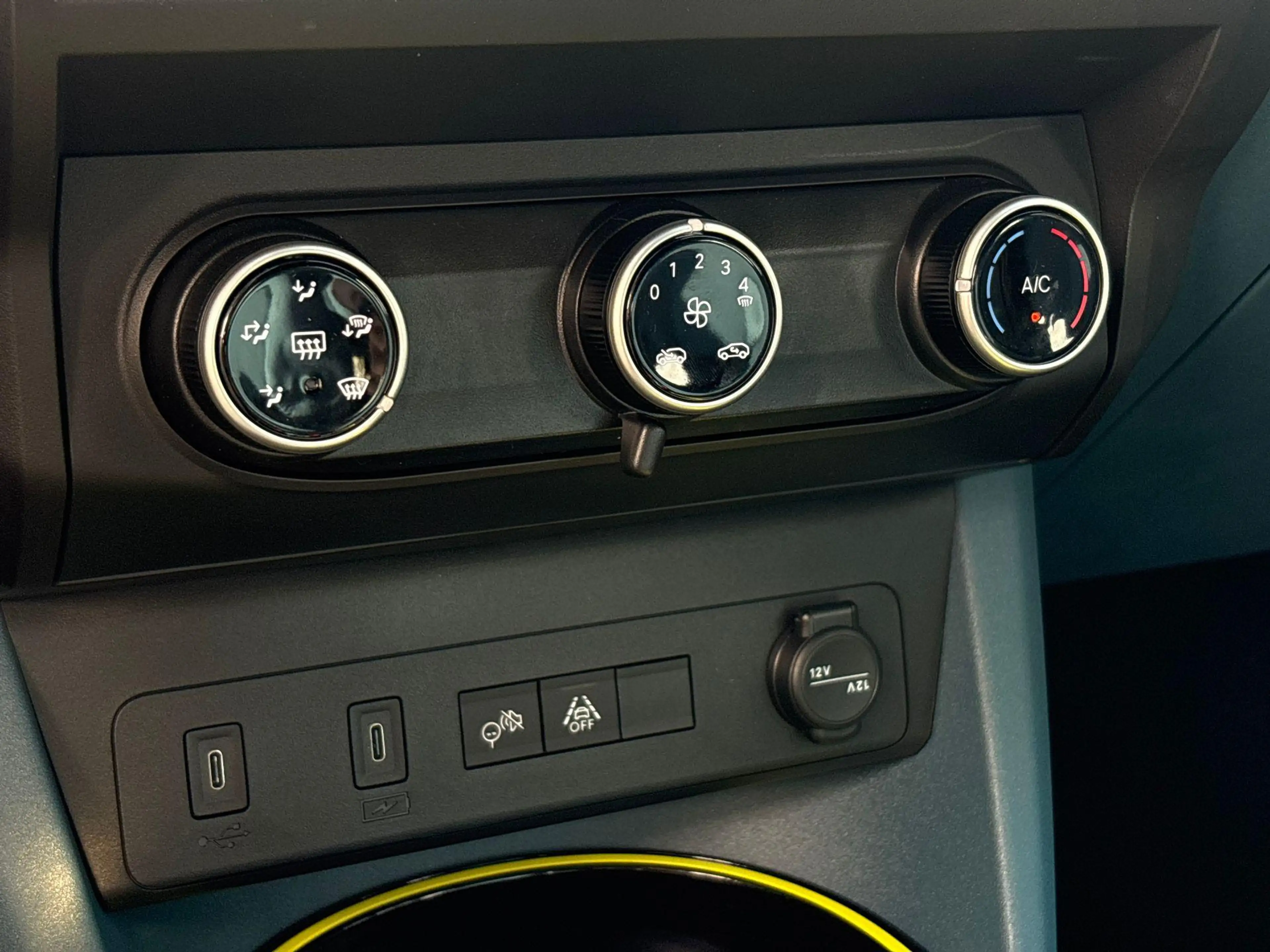 Fiat Grande Panda 1.2 Hybrid ICON | Hoge Korting | DAB | PDC | Apple — photo 13