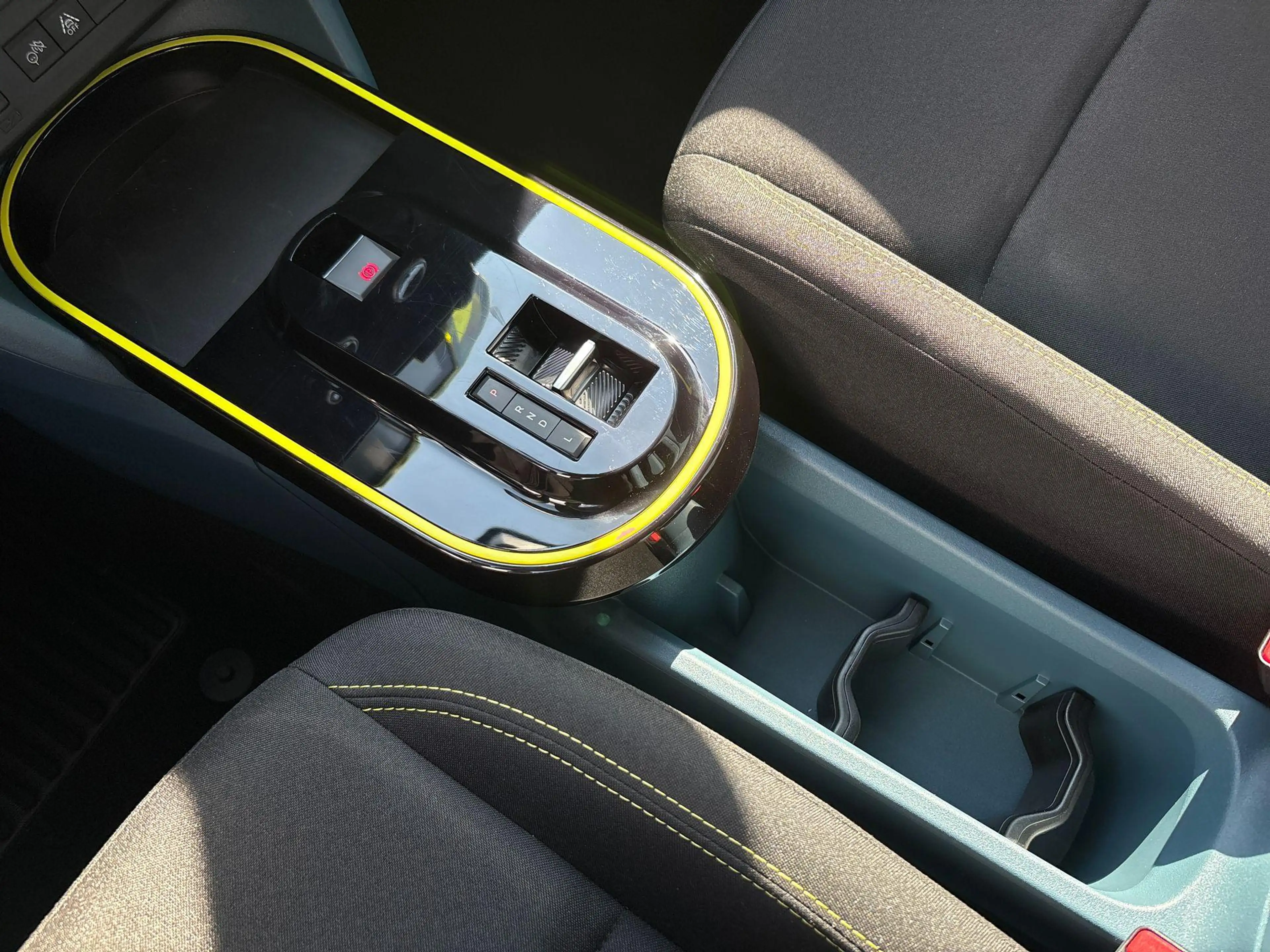 Fiat Grande Panda 1.2 Hybrid ICON | Hoge Korting | DAB | PDC | Apple — photo 14