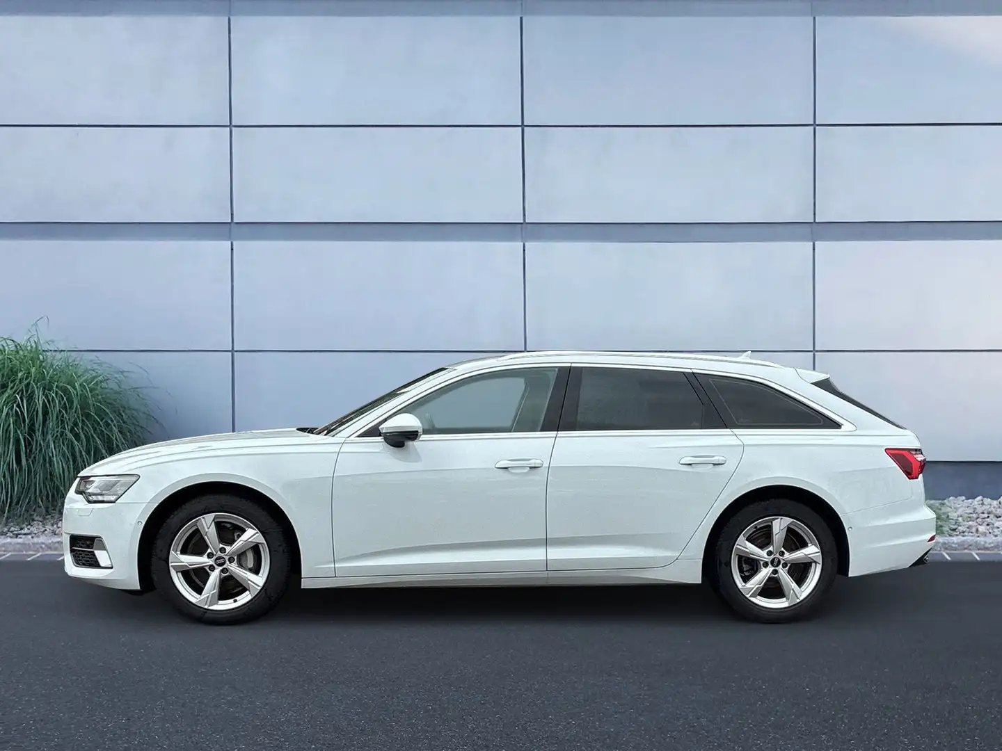 Audi A6 Sport 40 TDI 150(204) kW(PS) S tronic Bílá - 2